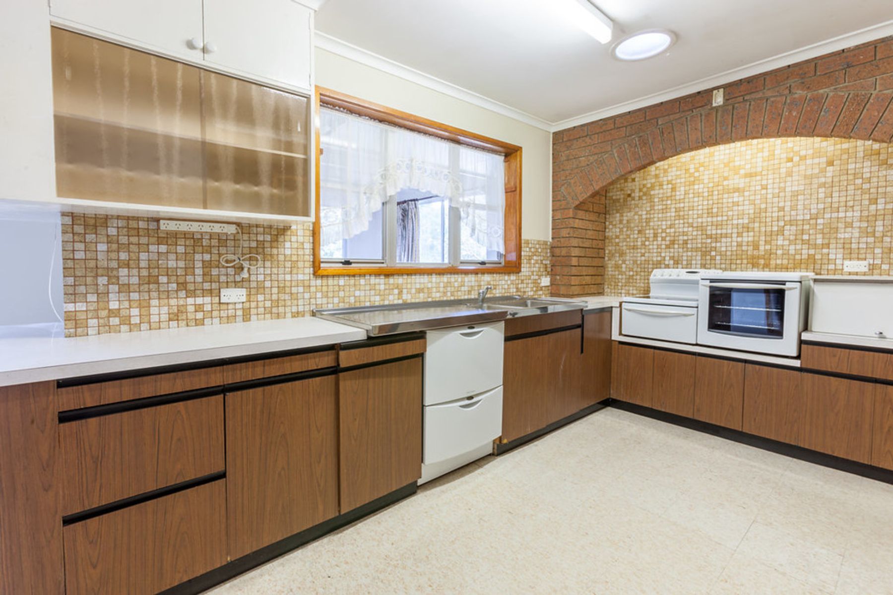 38 Latrobe Street, Warragul, VIC 3820, Warragul - Thumbnail 3