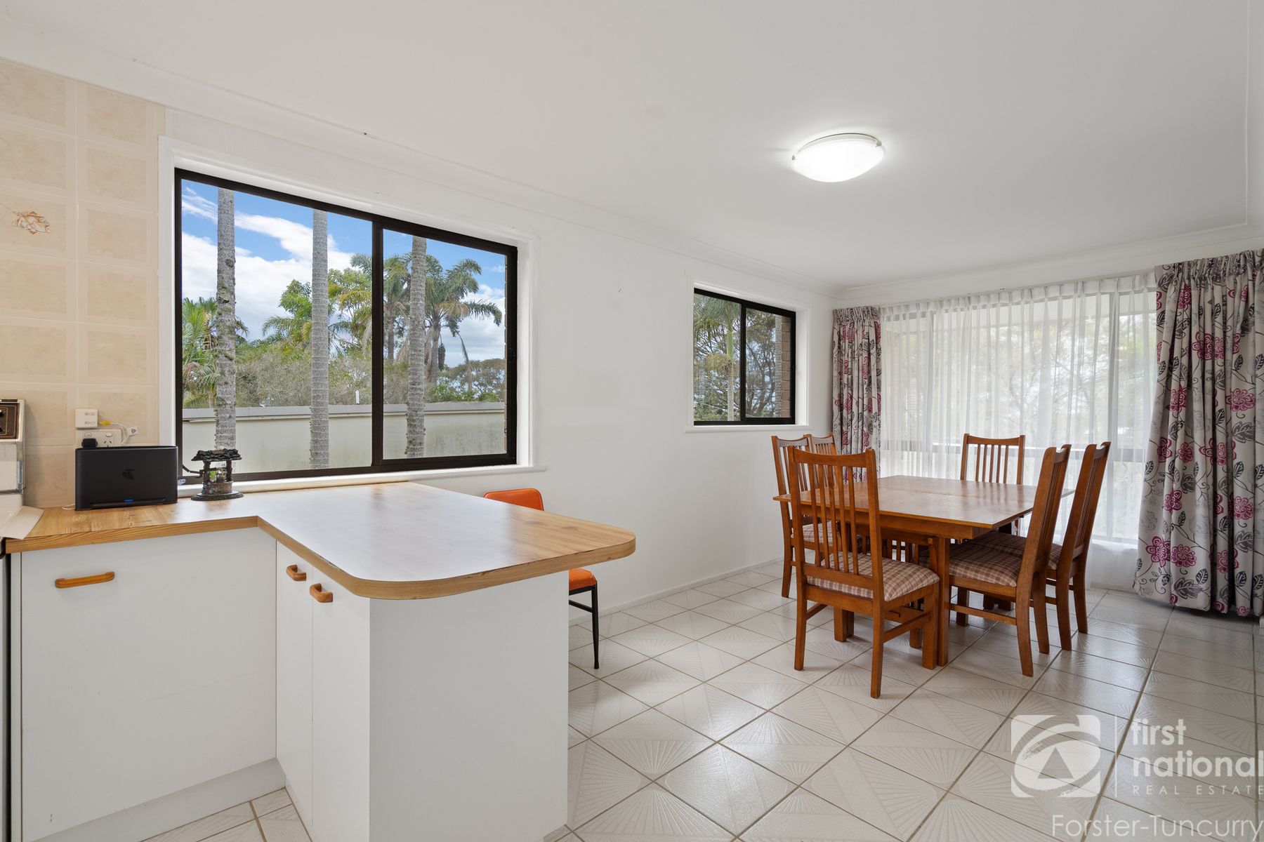 11 Sapphire Parade, Diamond Beach NSW 2430, Diamond Beach - Thumbnail 5