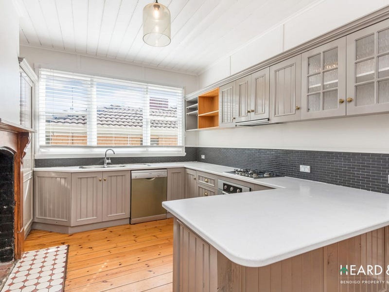 11 Bannister Street, North Bendigo VIC 3550, North Bendigo - Thumbnail 3