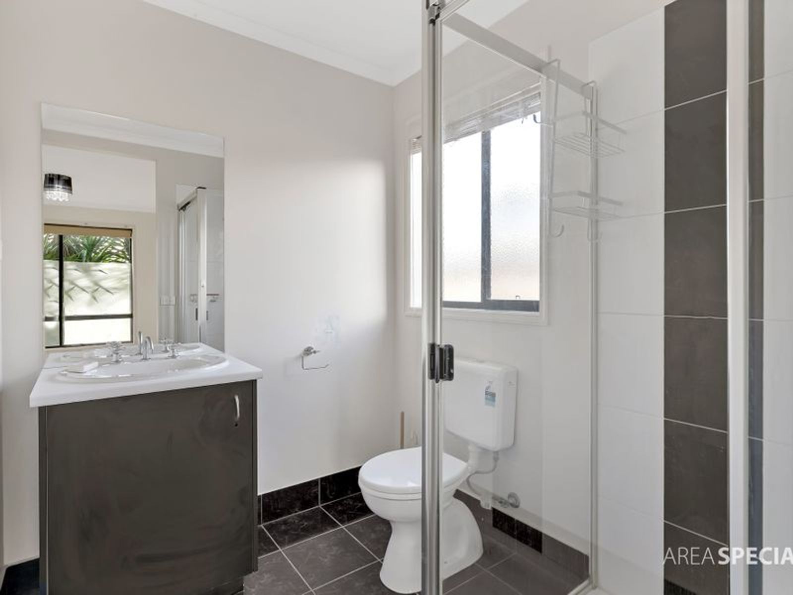 10 Dryandra Place, Cranbourne, Cranbourne - Thumbnail 5