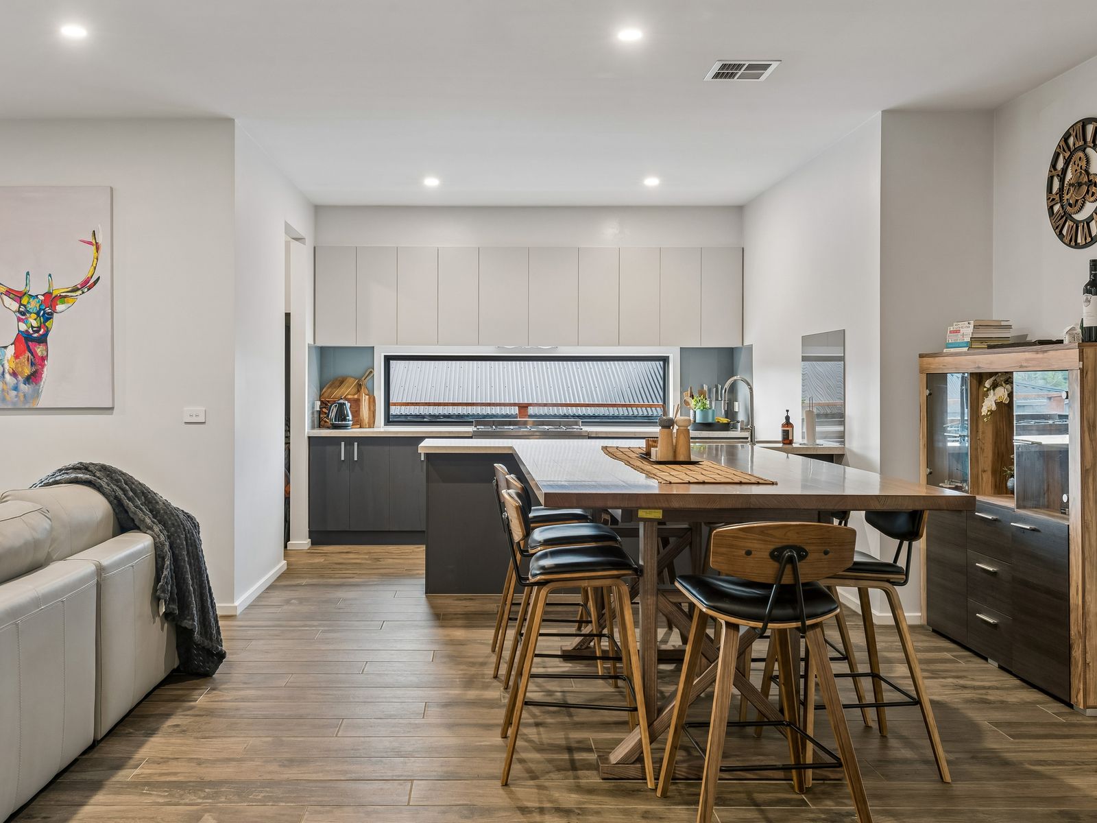 4 Darley Drive, Darley VIC 3340, Darley - Thumbnail 2
