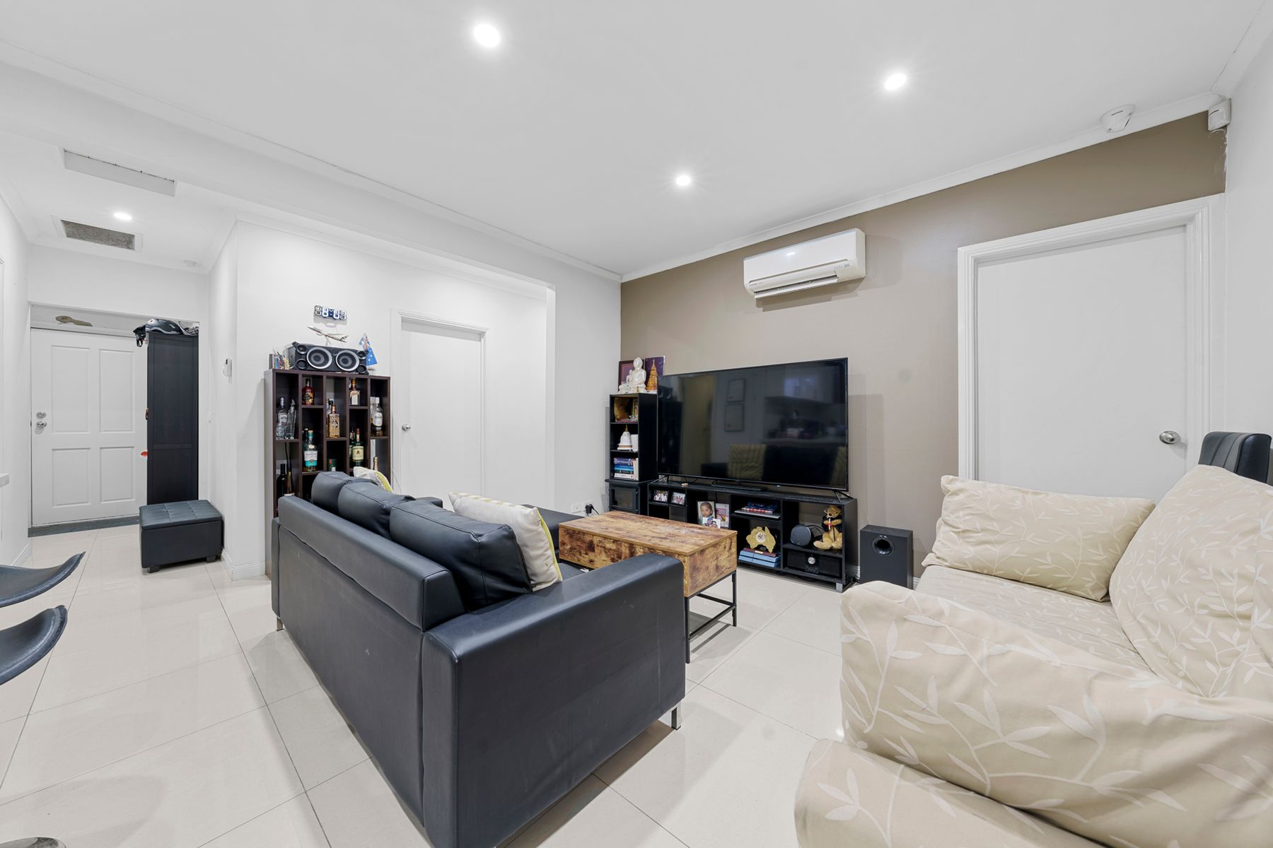 70 Hughes Crescent, Dandenong North, VIC 3175, Dandenong North - Thumbnail 3