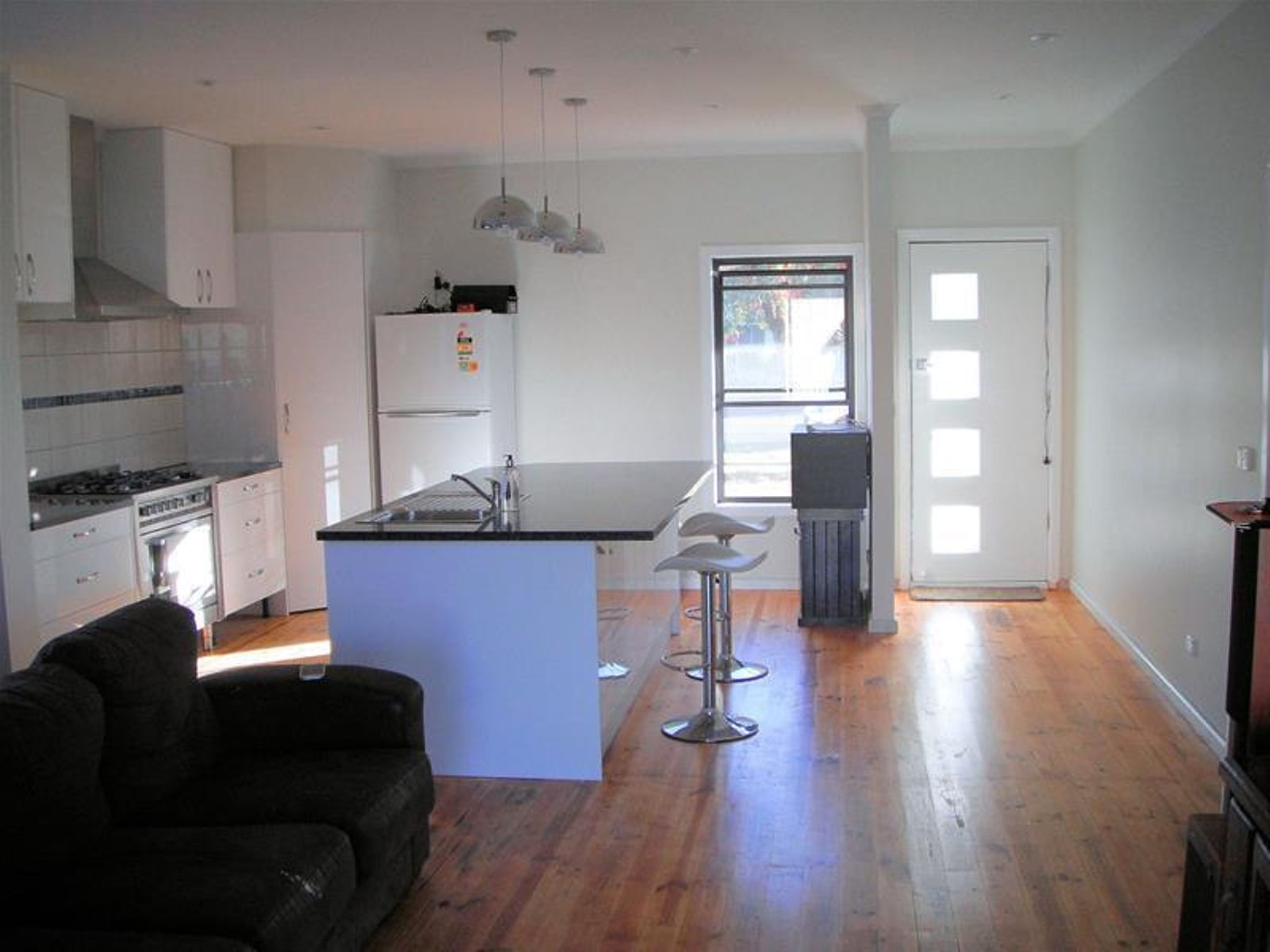 106 Eleventh Street, Mildura - Thumbnail 2