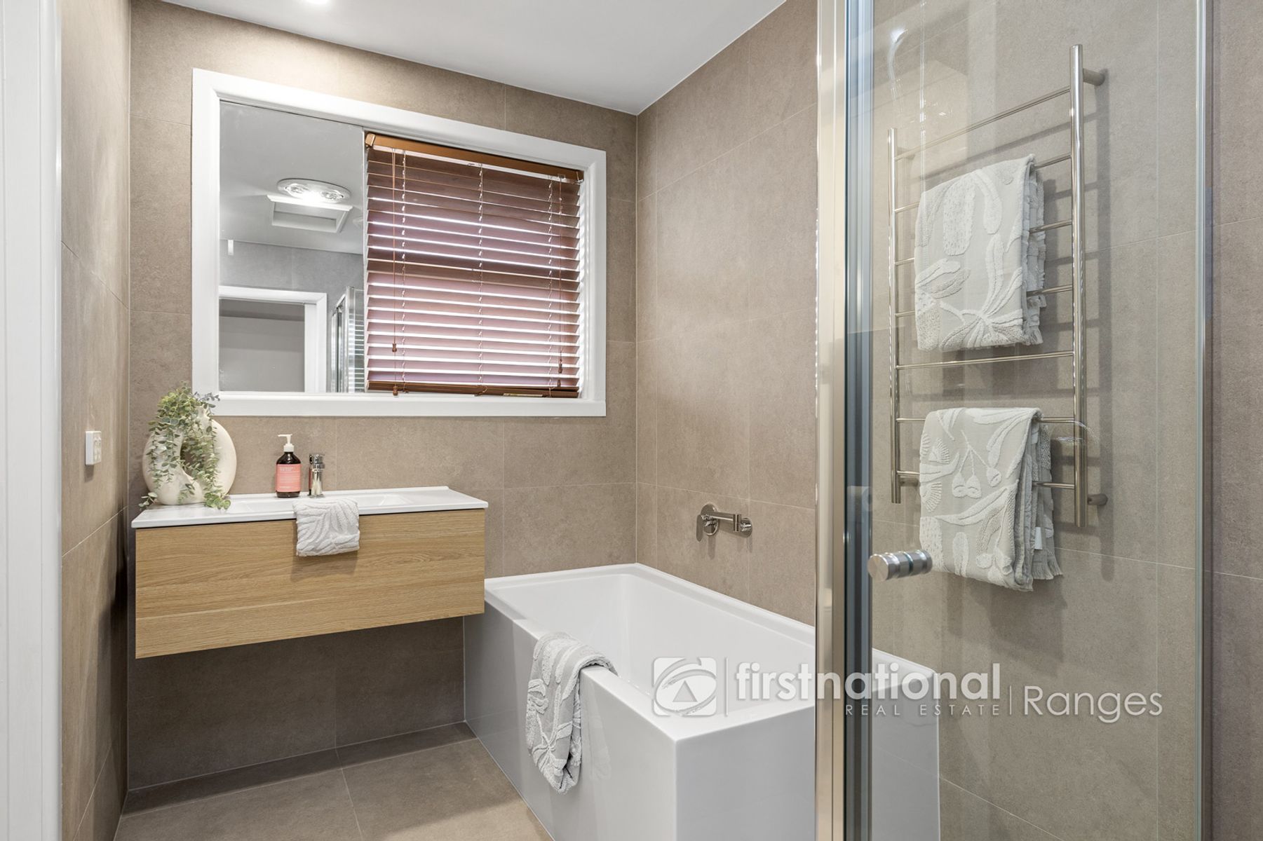 5 Harwell Road, Ferntree Gully VIC 3156, Ferntree Gully - Thumbnail 4