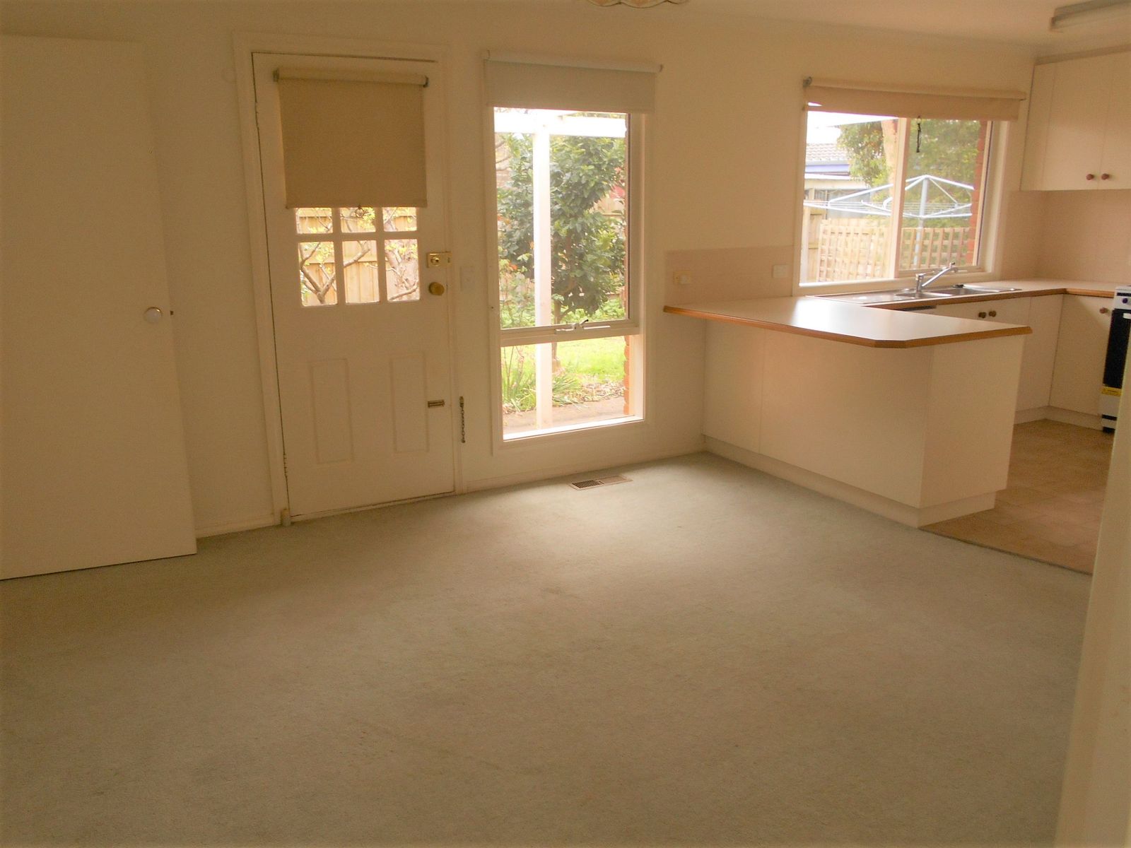 10 The Ridge, Knoxfield VIC 3180, Knoxfield - Thumbnail 4