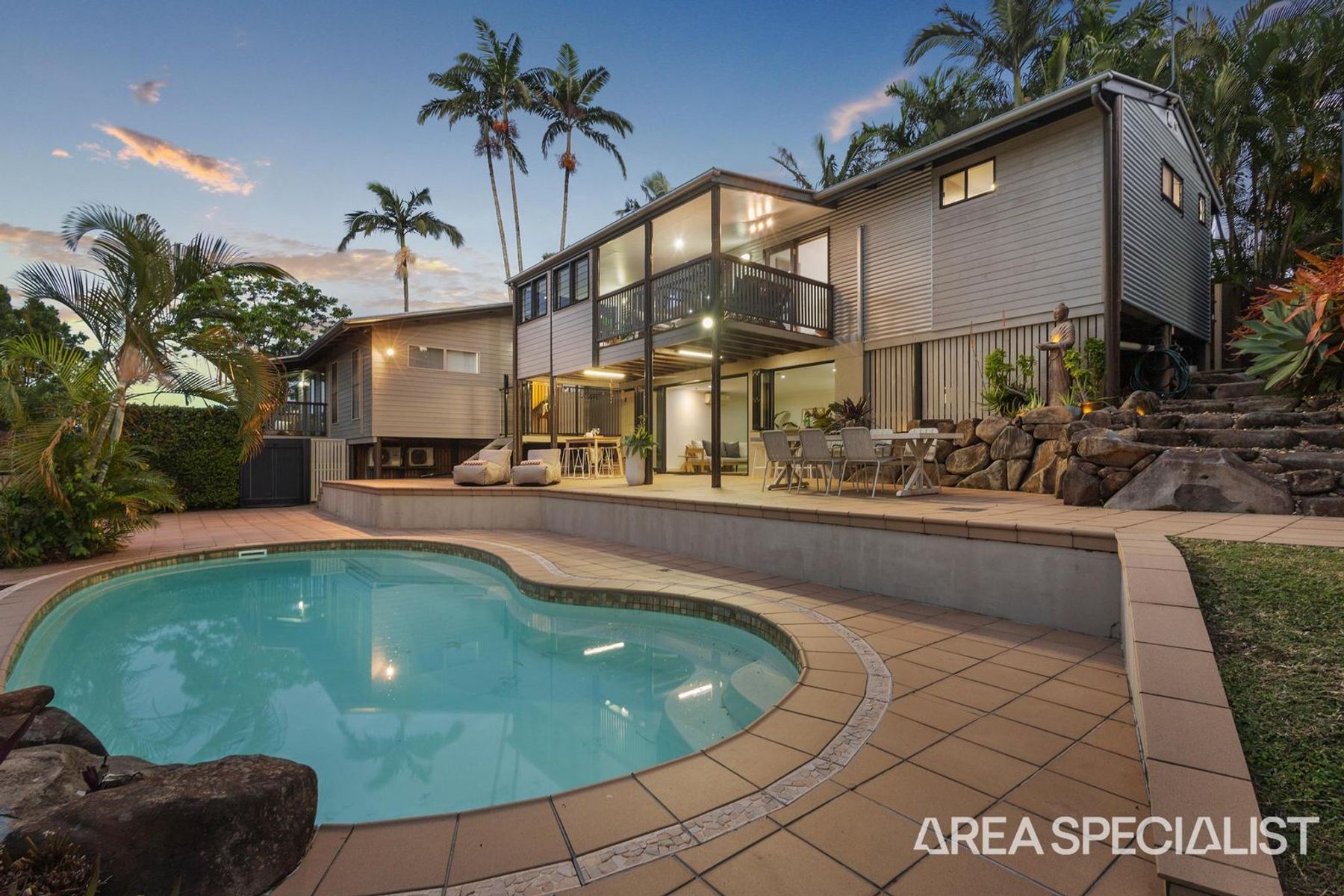 23 Pioneer Street, Glenella, Glenella - Thumbnail 2