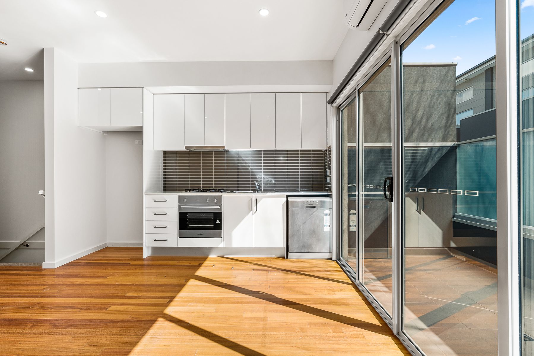 6/80 Richardson Street, Essendon, VIC 3040, Essendon - Thumbnail 3