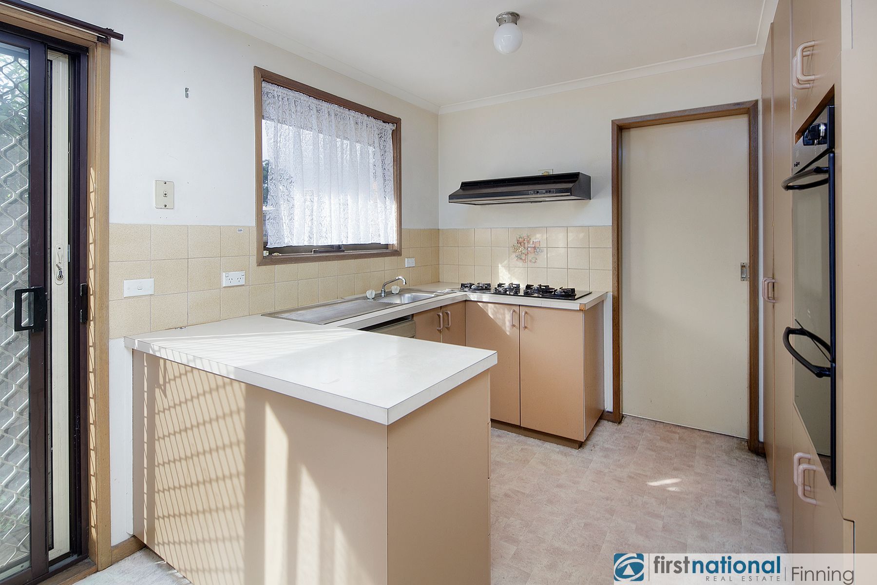 2/44 Robjant Street, Hampton Park VIC 3976, Hampton Park - Thumbnail 4