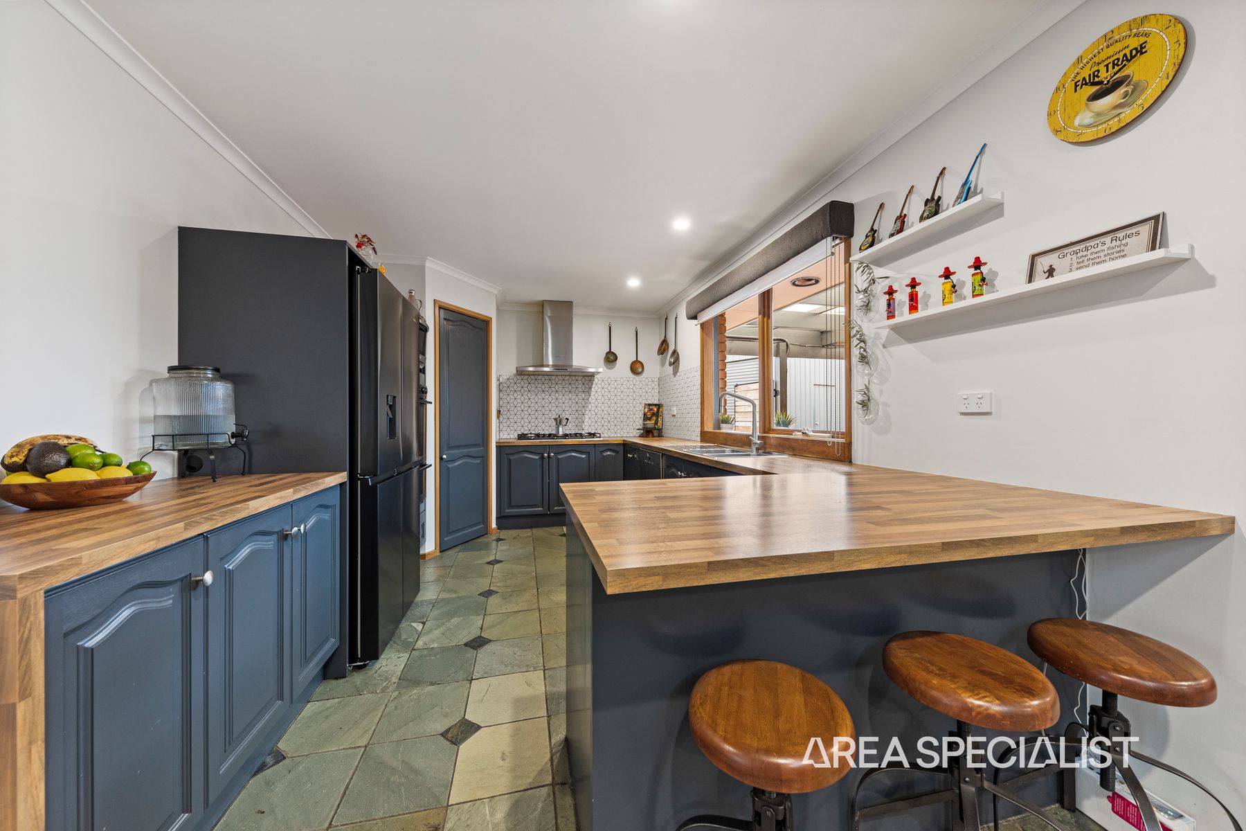 13 Sheffield Close, Pakenham, VIC 3810, Pakenham - Thumbnail 3