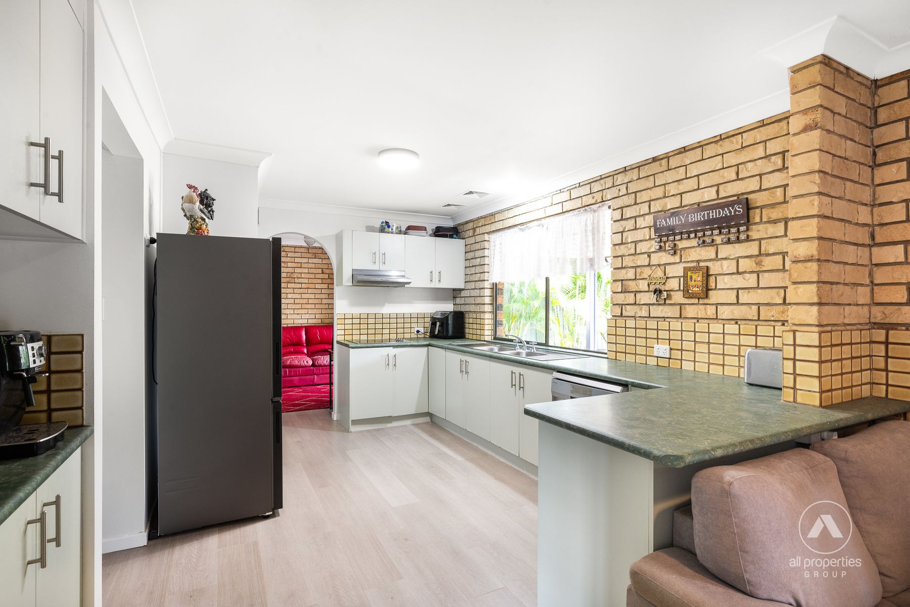 12 Sherwood Drive, Browns Plains QLD 4118, Browns Plains - Thumbnail 2
