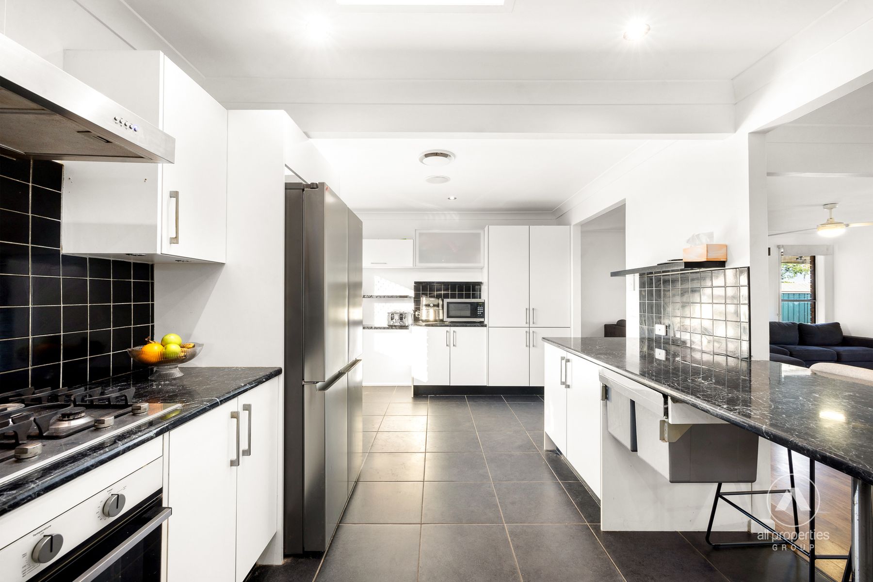 38 Bywater Street, Hillcrest QLD 4118, Hillcrest - Thumbnail 4
