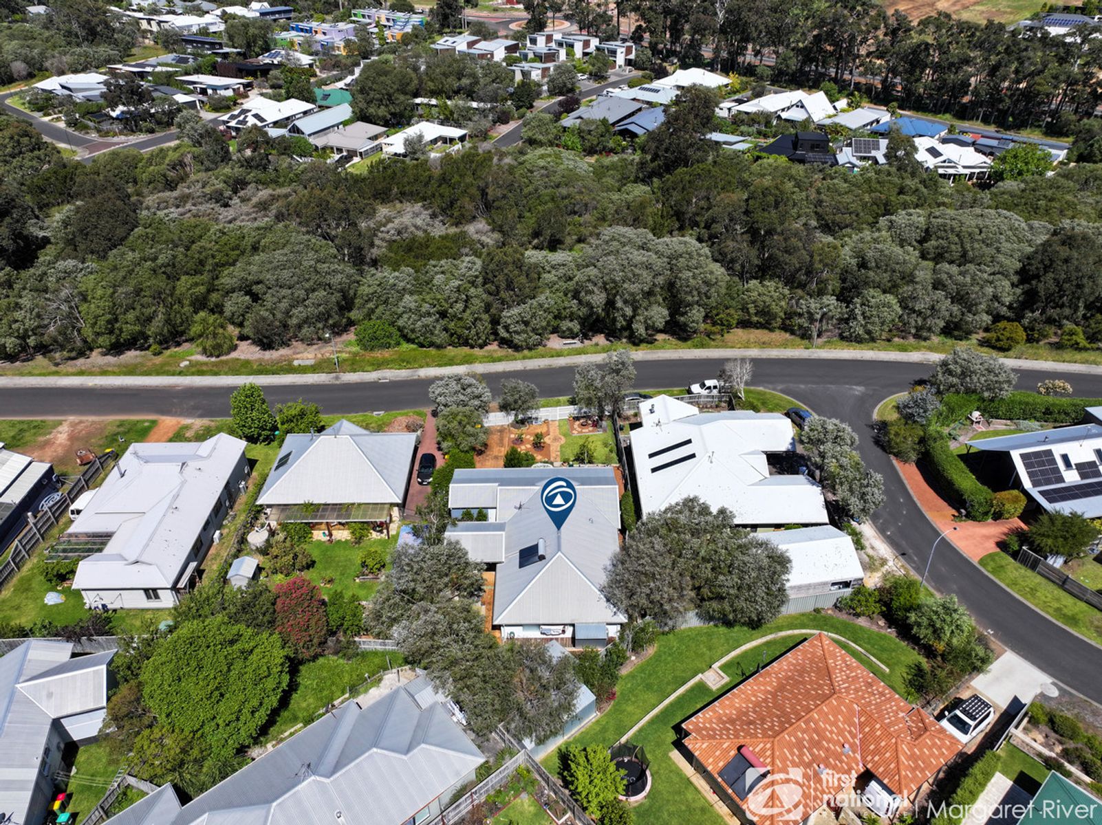 33 Charles Hine Avenue, Margaret River WA 6285, Margaret River - Thumbnail 4