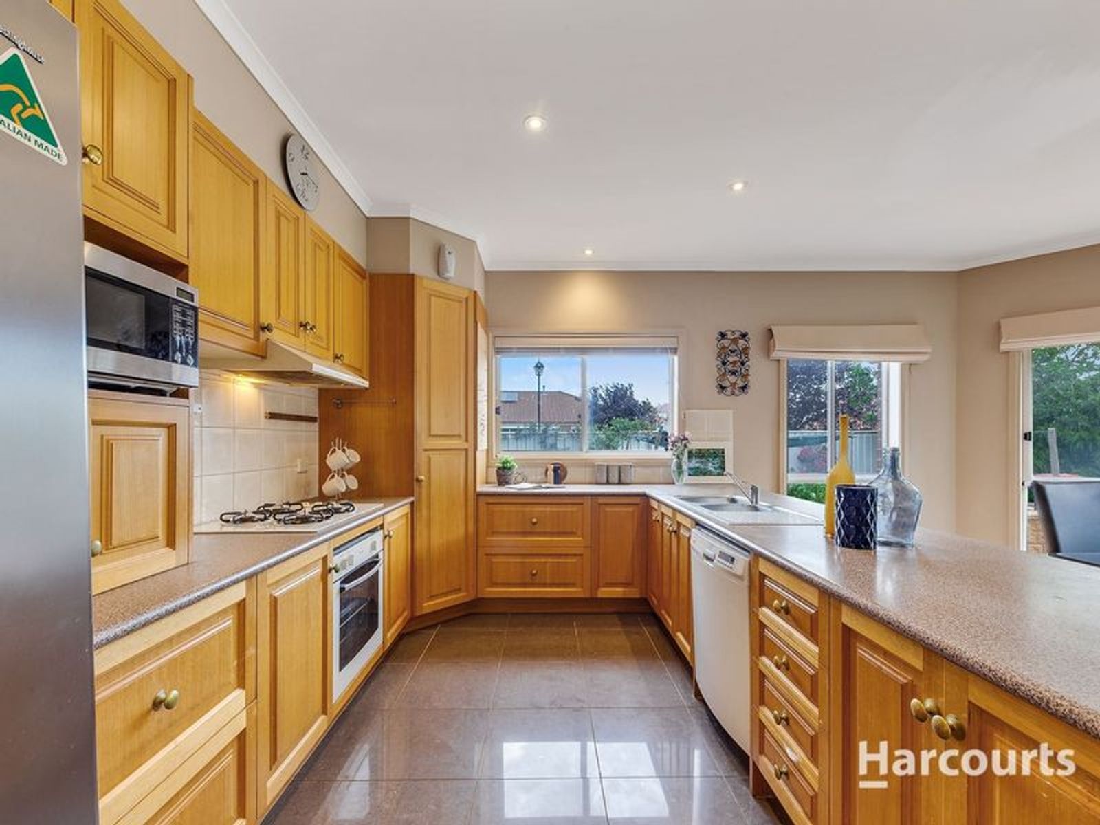 8 Daylesford Terrace, Caroline Springs, VIC 3023, Caroline Springs - Thumbnail 5