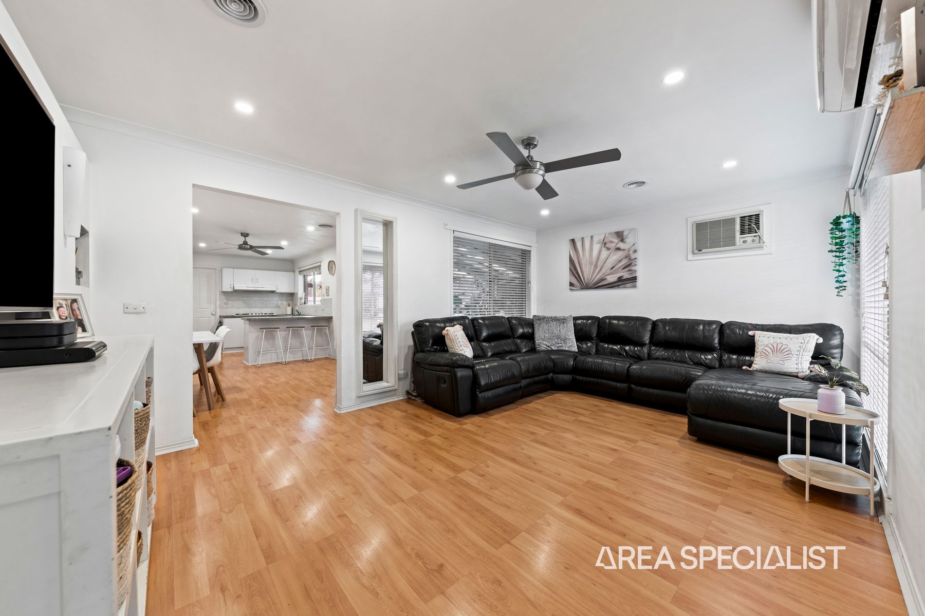 7 Celebration Court, Cranbourne West, Cranbourne West - Thumbnail 4