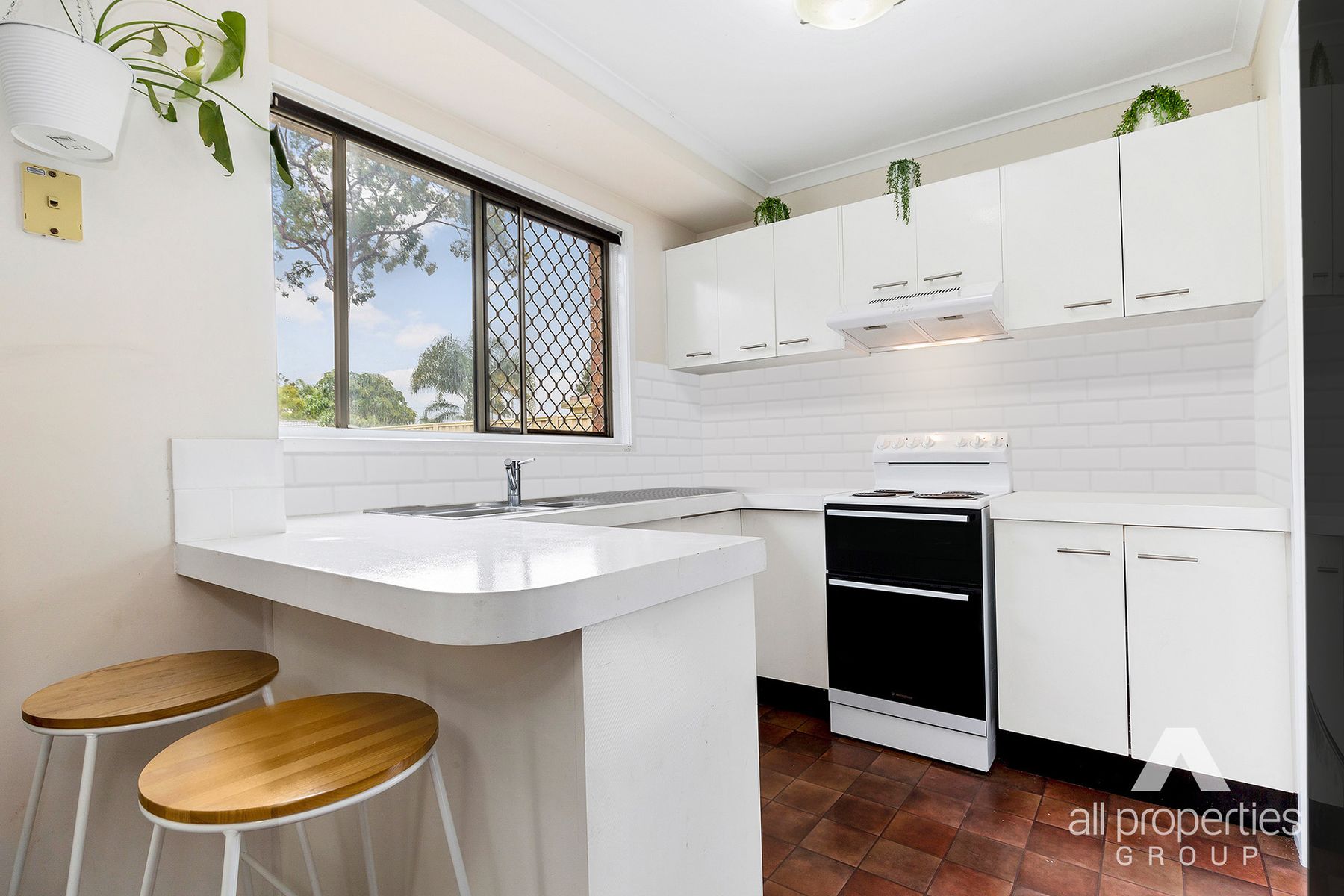 8 Brubeck Court, Browns Plains QLD 4118, Browns Plains - Thumbnail 2