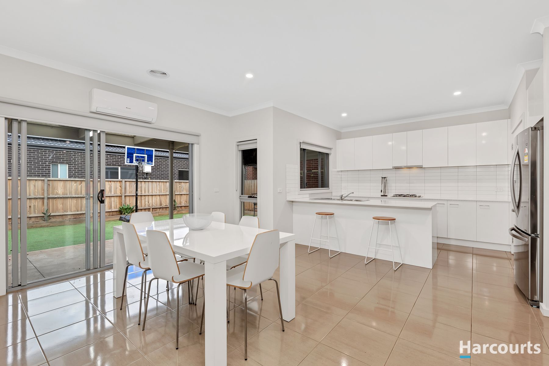 4 Caleb Way, Fraser Rise, VIC 3336, Fraser Rise - Thumbnail 3