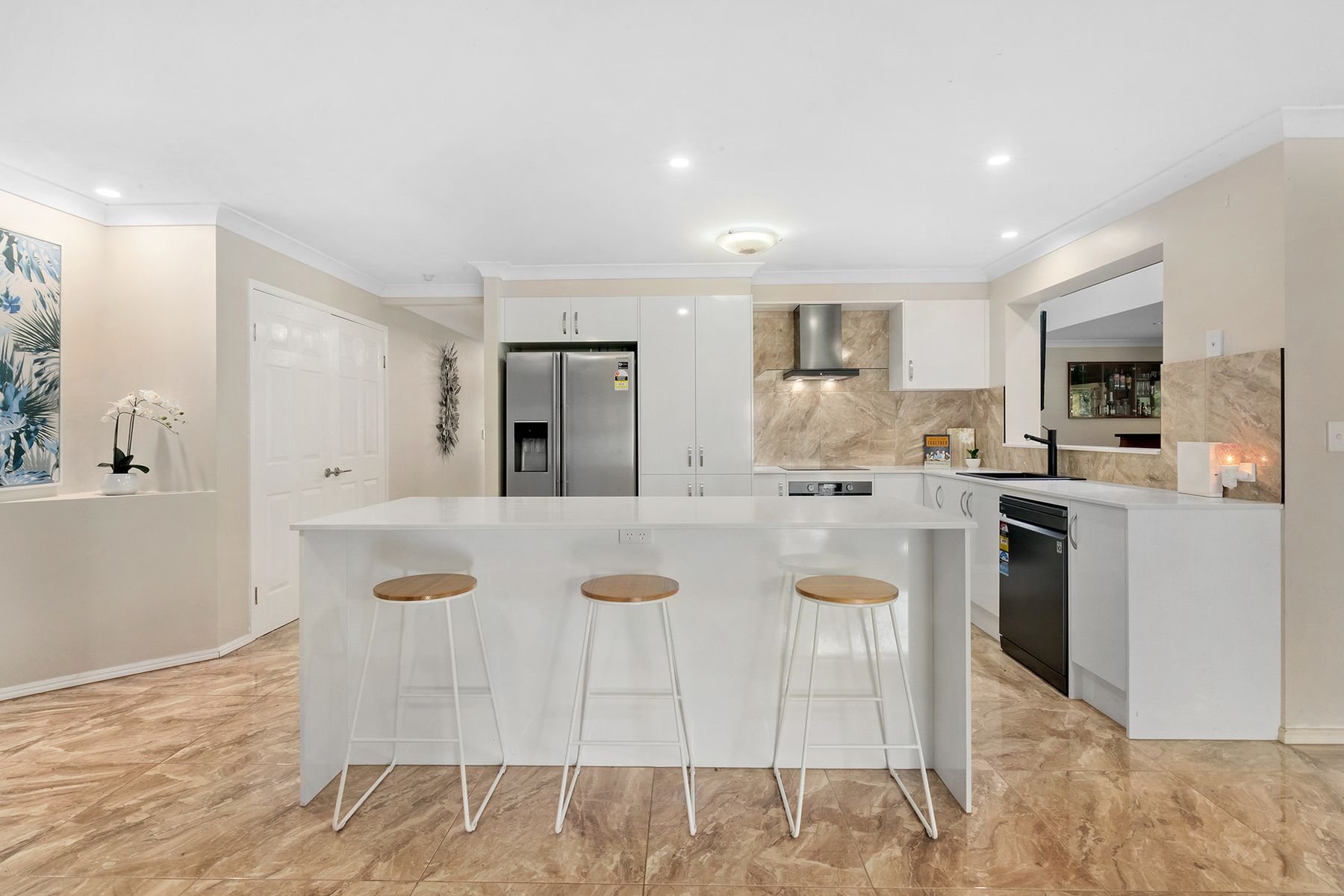 16 Berkshire Place, Springfield Lakes QLD 4300, Springfield Lakes - Thumbnail 2