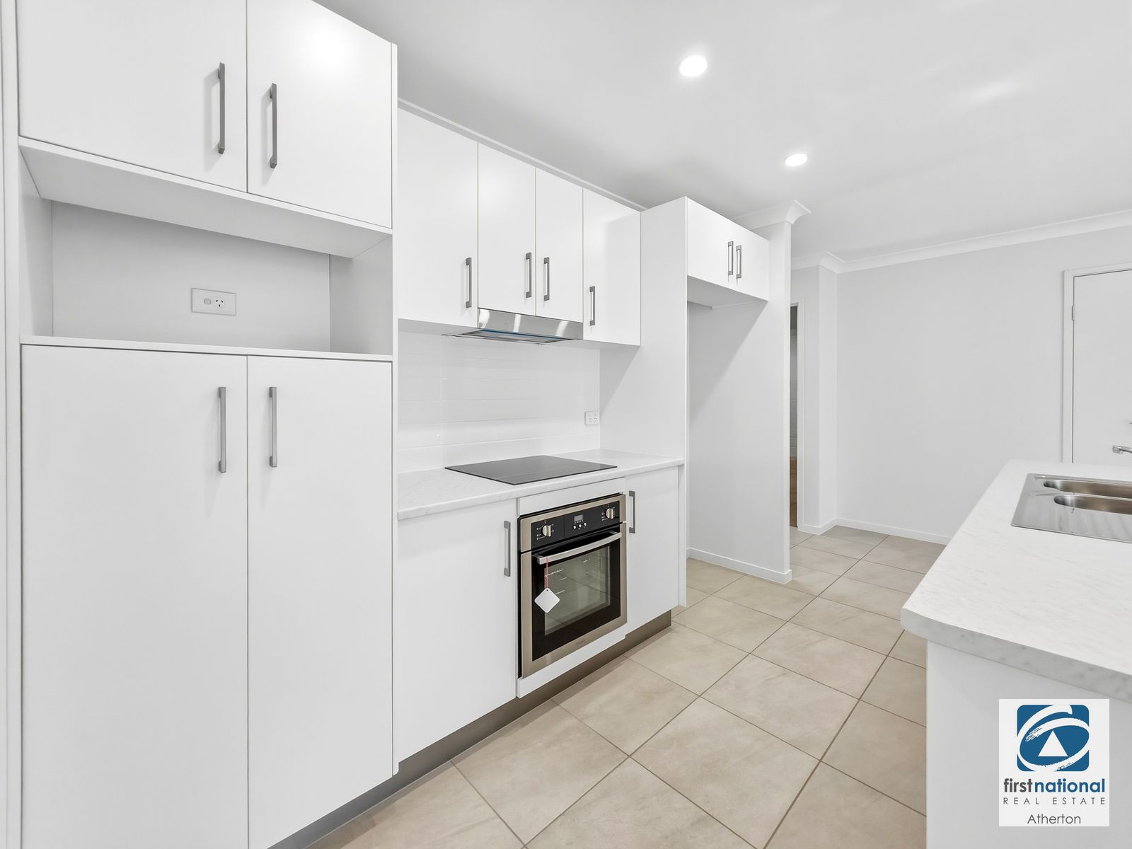 23 Turner Avenue, Atherton QLD 4883, Atherton - Thumbnail 4