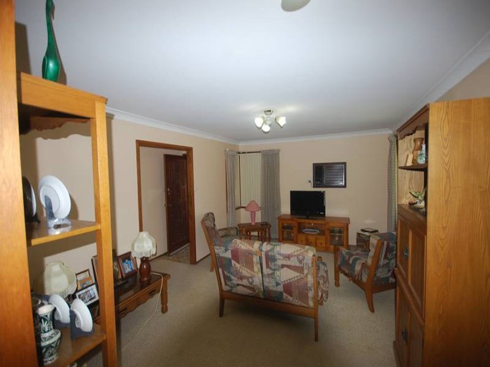 9 Nerang Circuit, South Penrith - Thumbnail 2