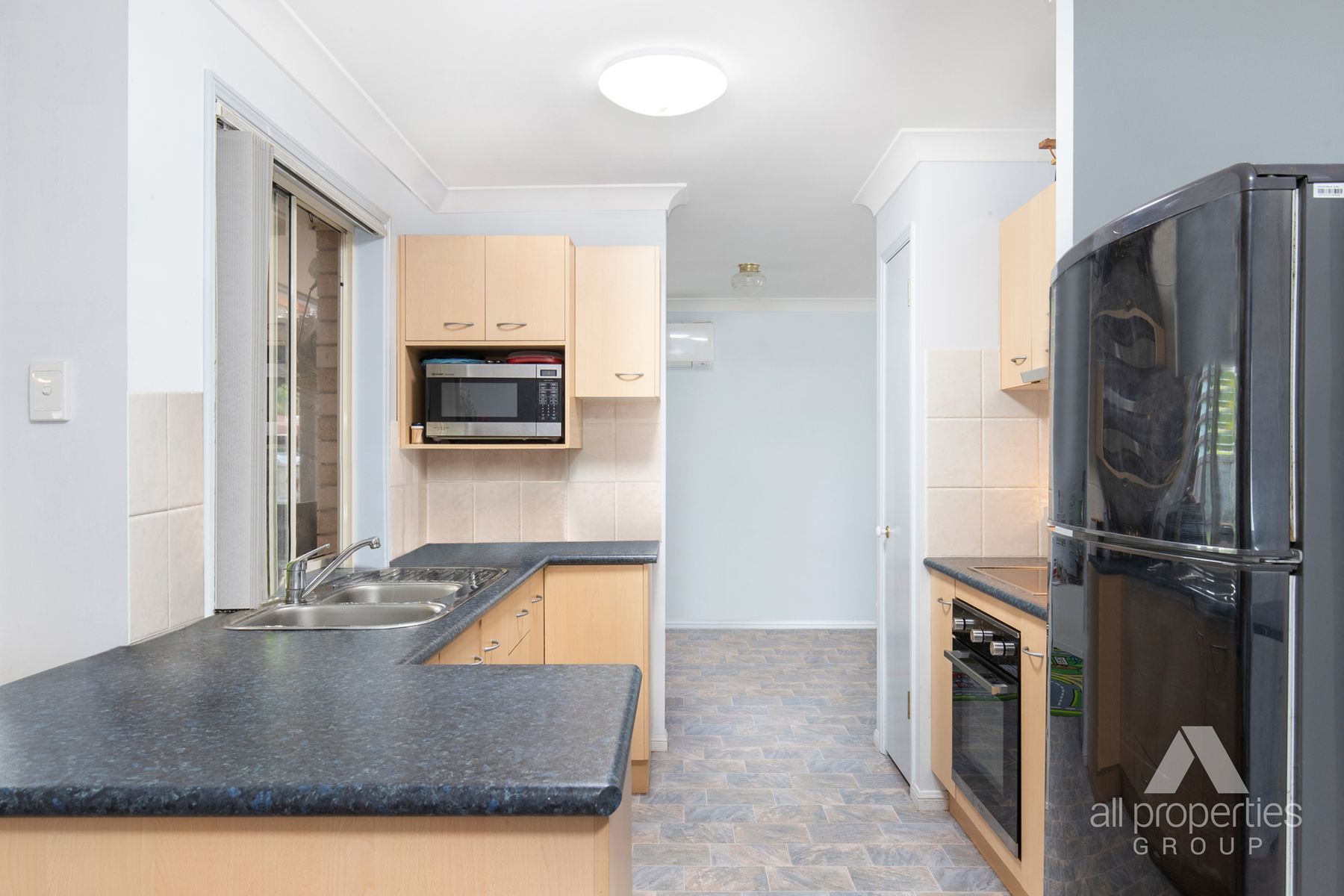 83 Flinders Cresent, Boronia Heights QLD 4124, Boronia Heights - Thumbnail 2
