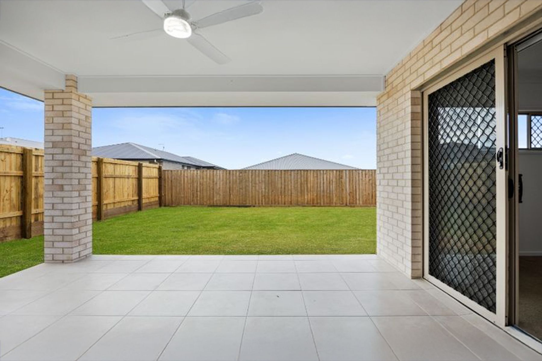 57 Outlook Boulevard, Gleneagle QLD 4285, Gleneagle - Thumbnail 3