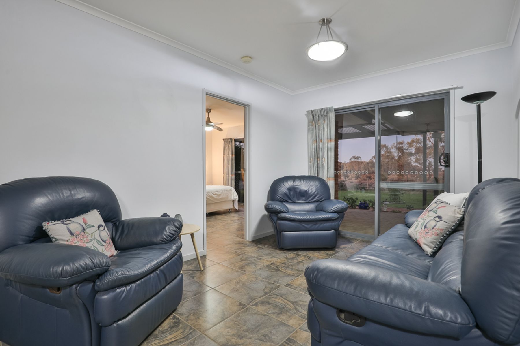 10 Lakeside Drive, Cabarita - Thumbnail 4