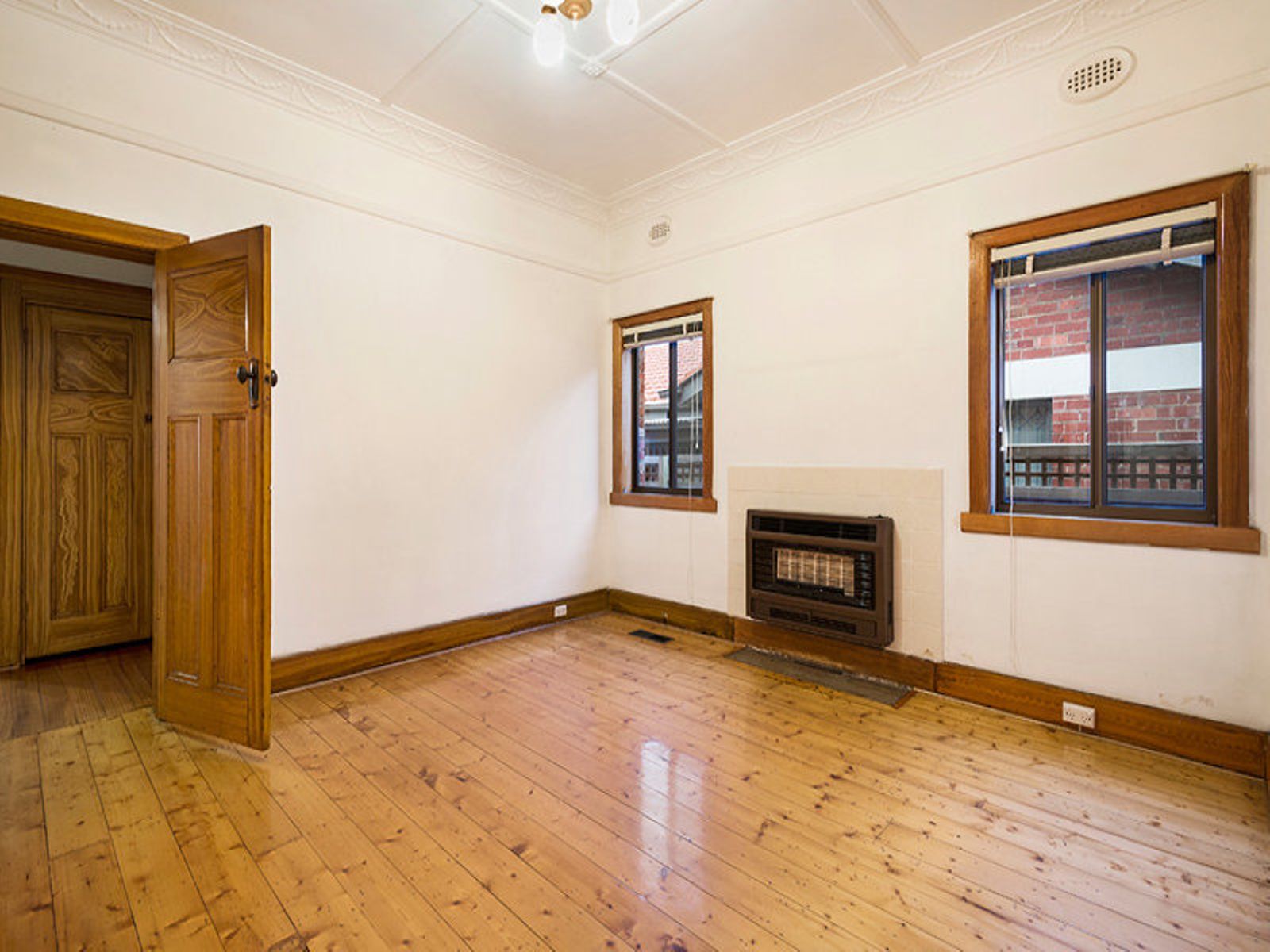 10 The Ridgeway, Kensington - Thumbnail 4
