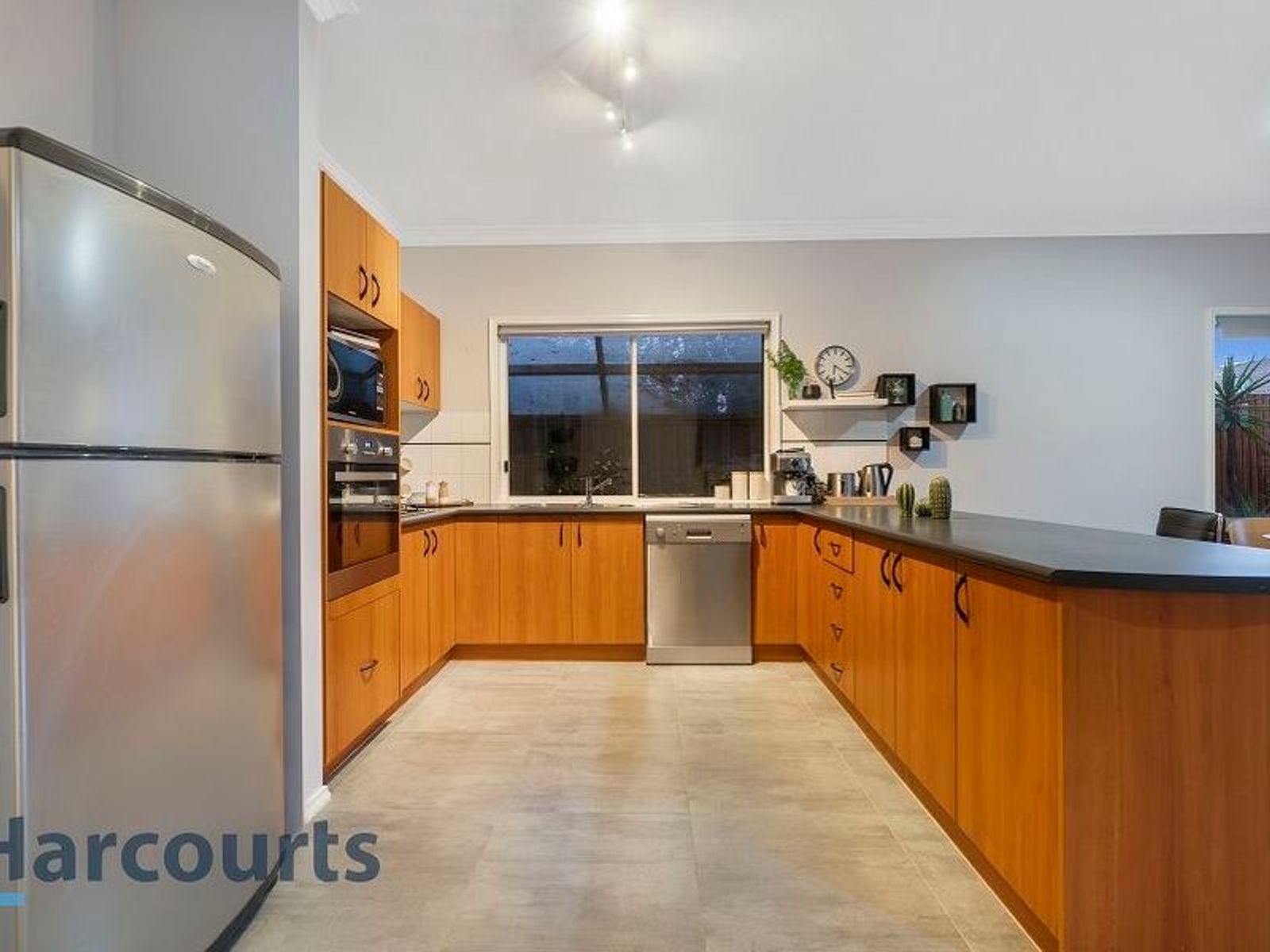 7 Daylesford Terrace, Caroline Springs, VIC 3023, Caroline Springs - Thumbnail 4