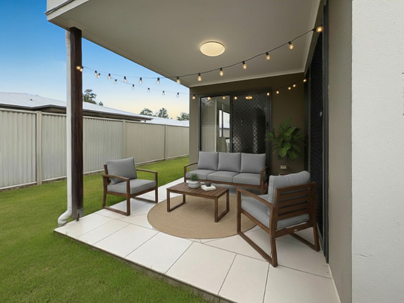 1/6 Holland Street, Chinchilla QLD 4413, Chinchilla - Image 1