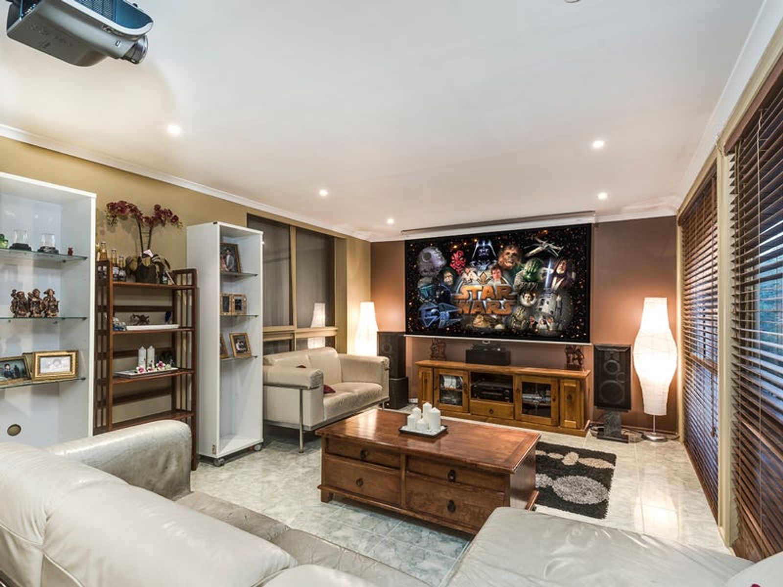 11 Kinloch Gardens, Endeavour Hills, VIC 3802, Endeavour Hills - Thumbnail 2