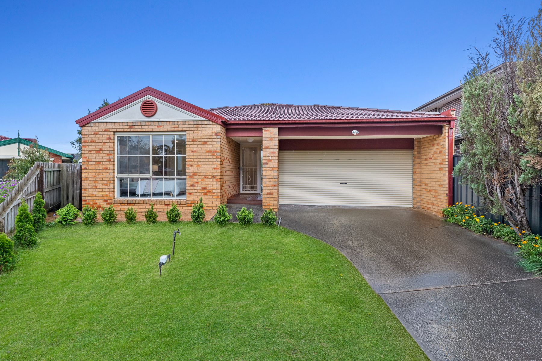 24 Suzana Place, Rowville, VIC 3178, Rowville - Thumbnail 2