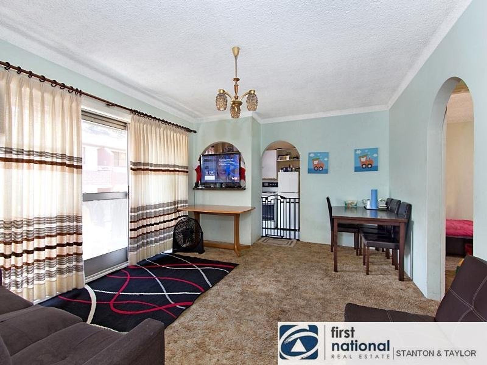 6/213 Derby Street, Penrith - Thumbnail 2