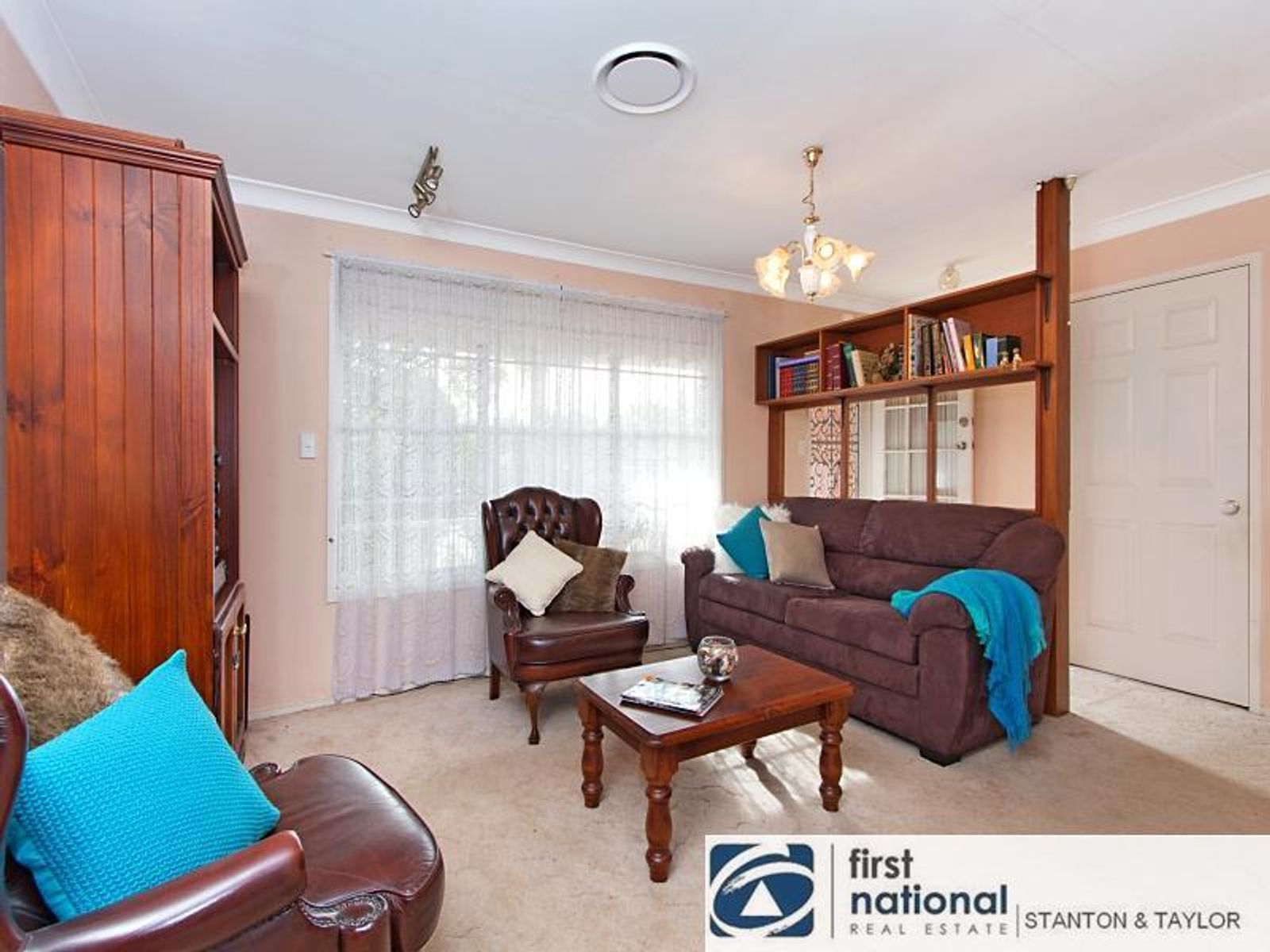 10 Treetops Avenue, South Penrith - Thumbnail 5