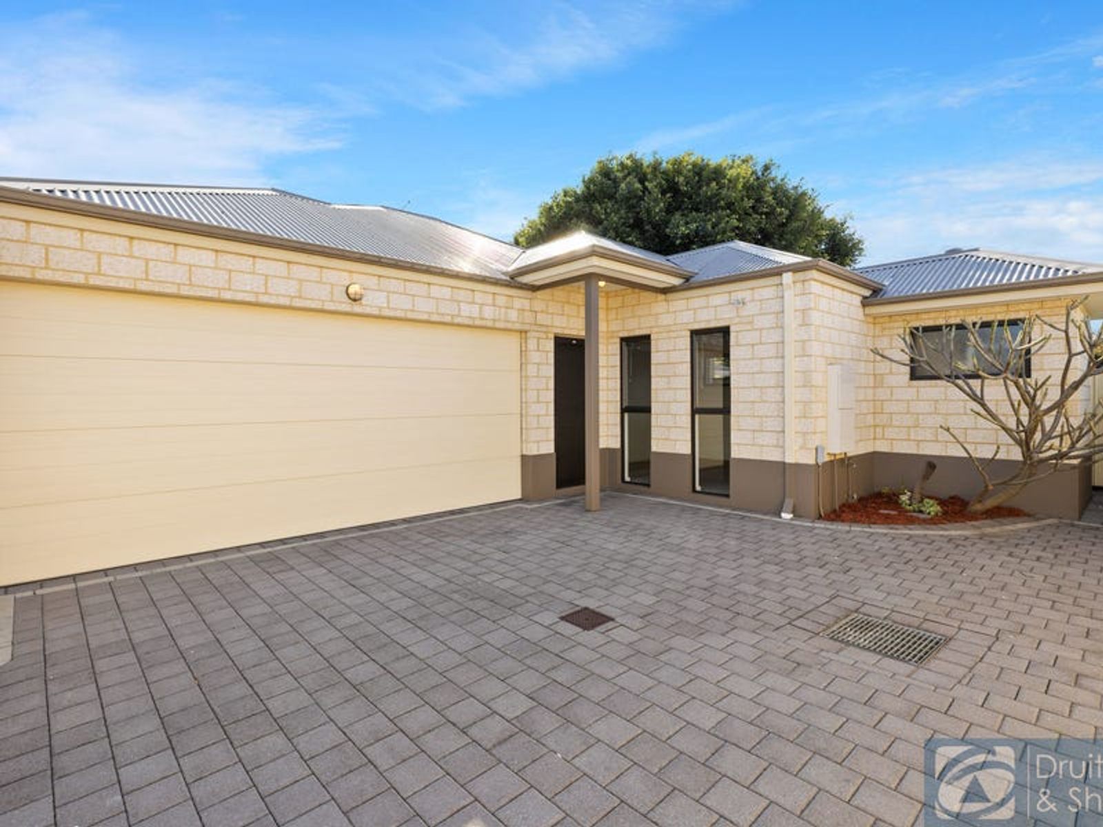 8C Roebuck Street, Innaloo WA 6018