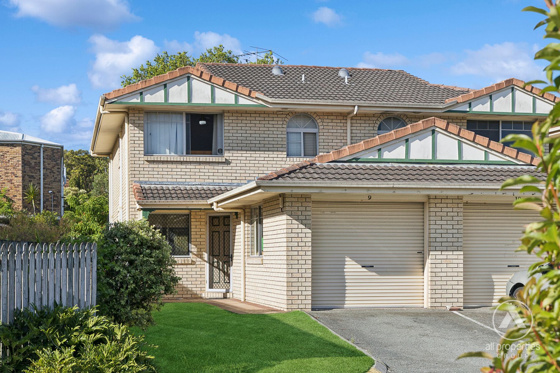 9/10 Lawrence Close, Robertson QLD 4109, Robertson - Image 1