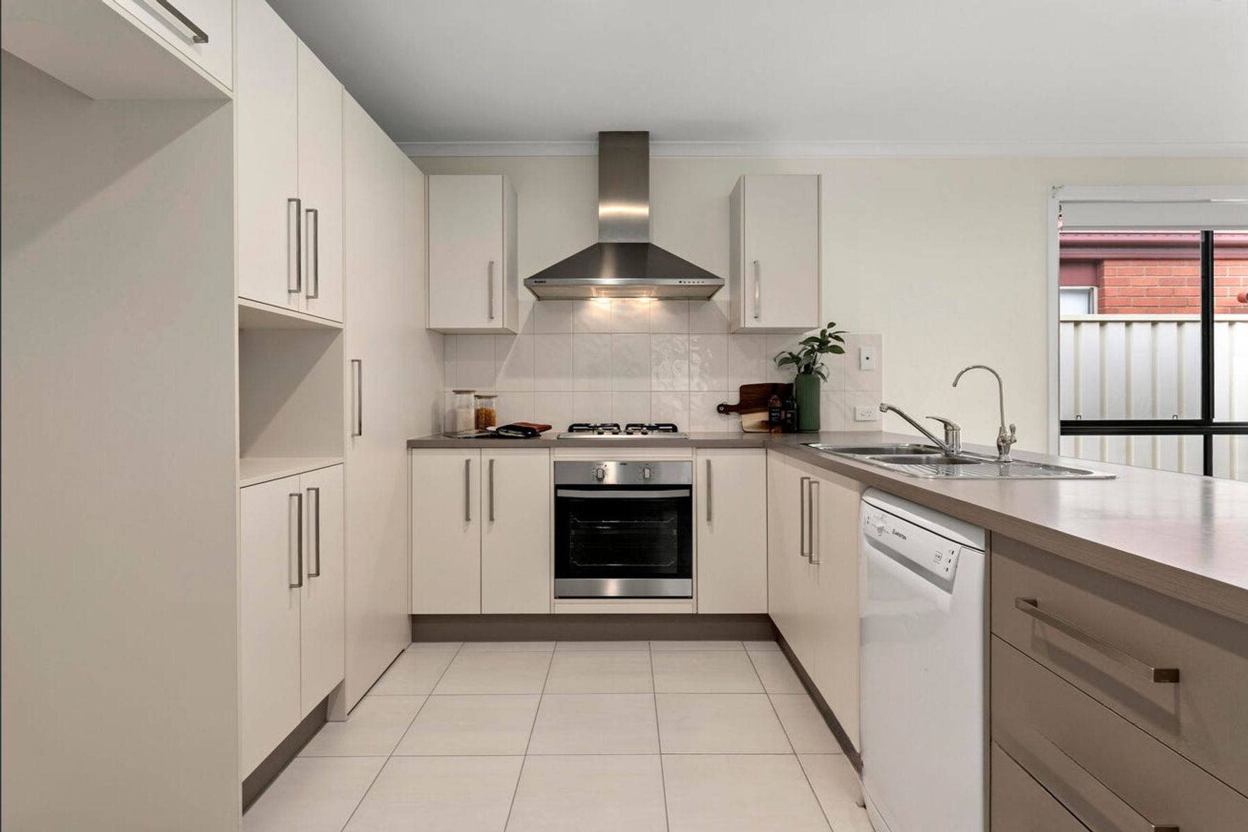 26 Stewart Avenue, Northfield SA 5085, Northfield - Thumbnail 2