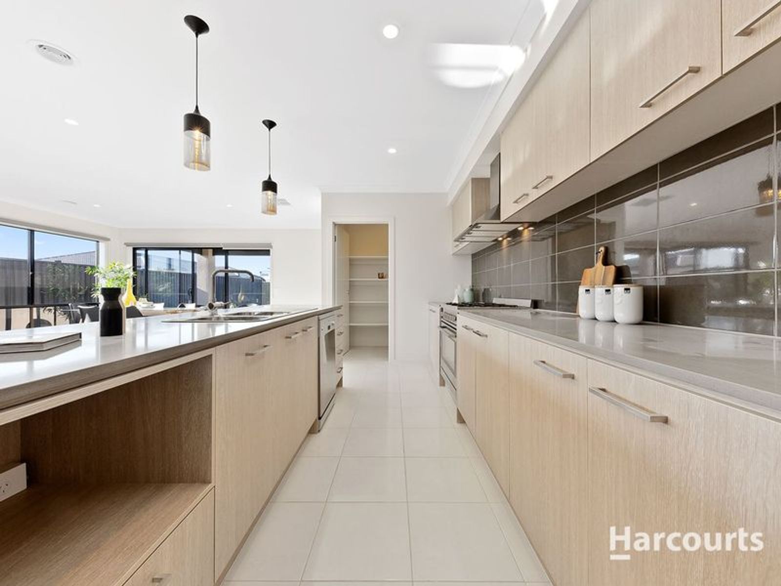 38 Voyager Drive, Fraser Rise, VIC 3336, Fraser Rise - Thumbnail 3