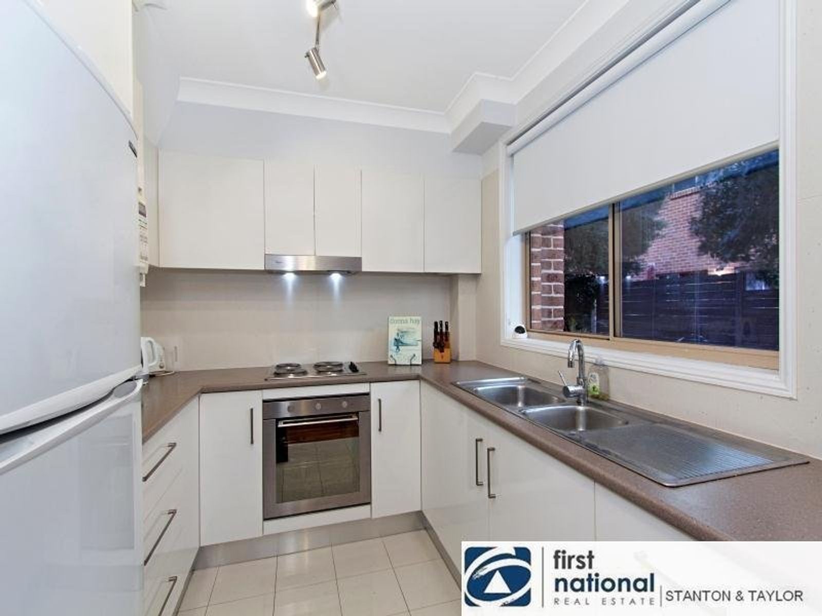 6/147 Cox Avenue, Penrith - Thumbnail 4