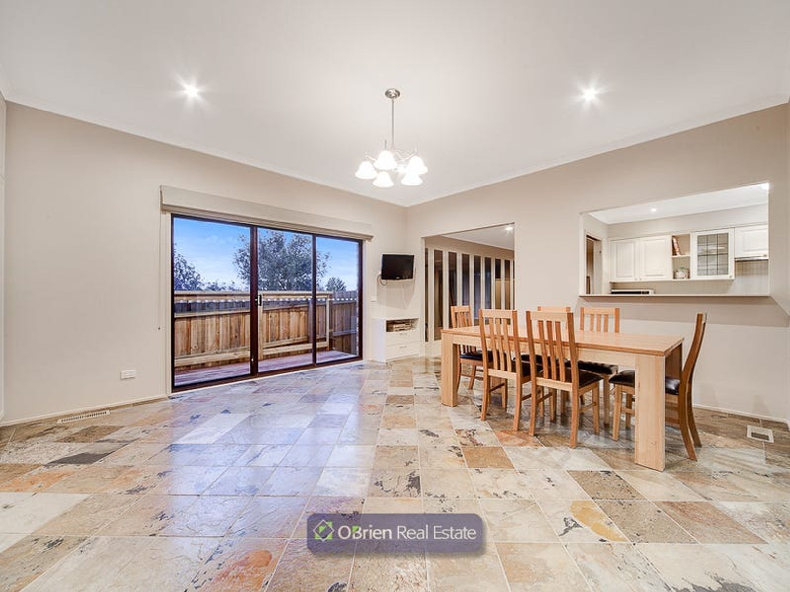 5 Glasgow Court, Endeavour Hills, VIC 3802, Endeavour Hills - Thumbnail 5