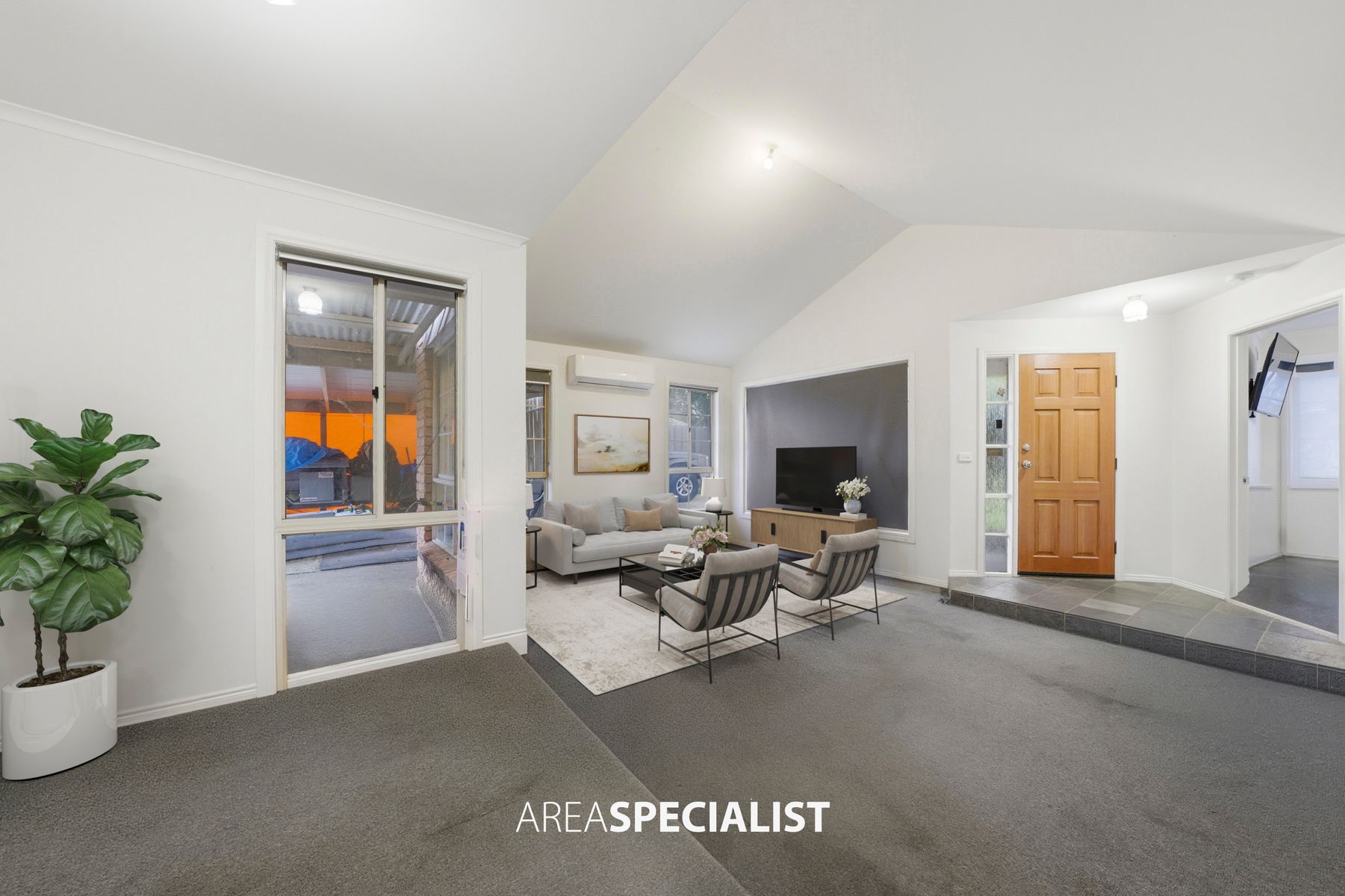 19 Todd Court, Cranbourne West, Cranbourne West - Thumbnail 5