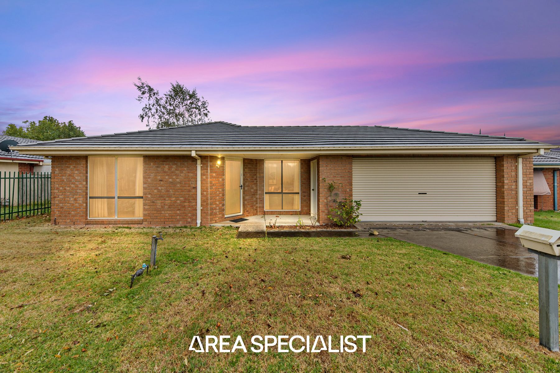 112 McGregor Road, Pakenham, VIC 3810, Pakenham - Thumbnail 2