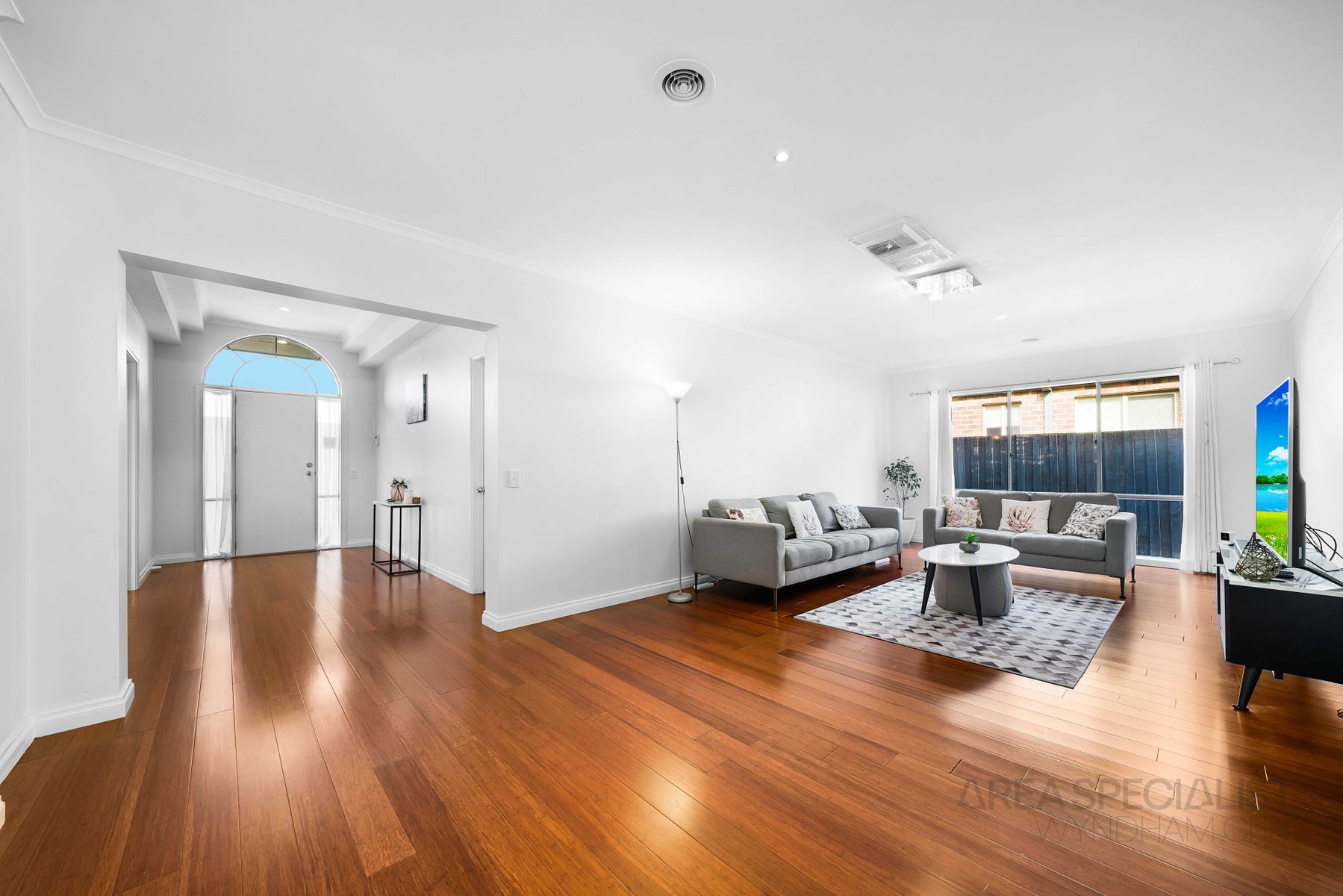 10 Whistler Crescent, Point Cook, VIC 3030, Point Cook - Thumbnail 8