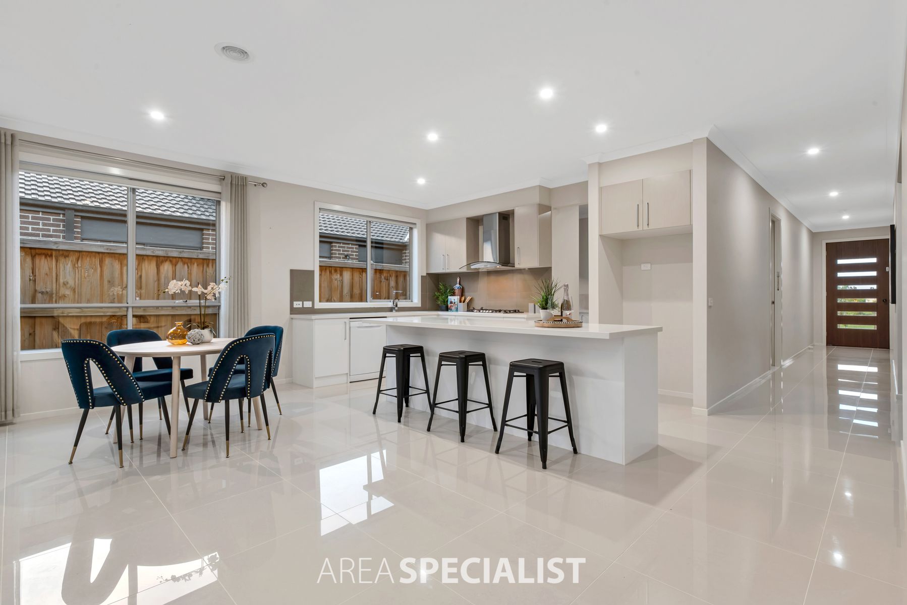 8 Corroboree Street, Clyde North, VIC 3978, Clyde North - Thumbnail 8