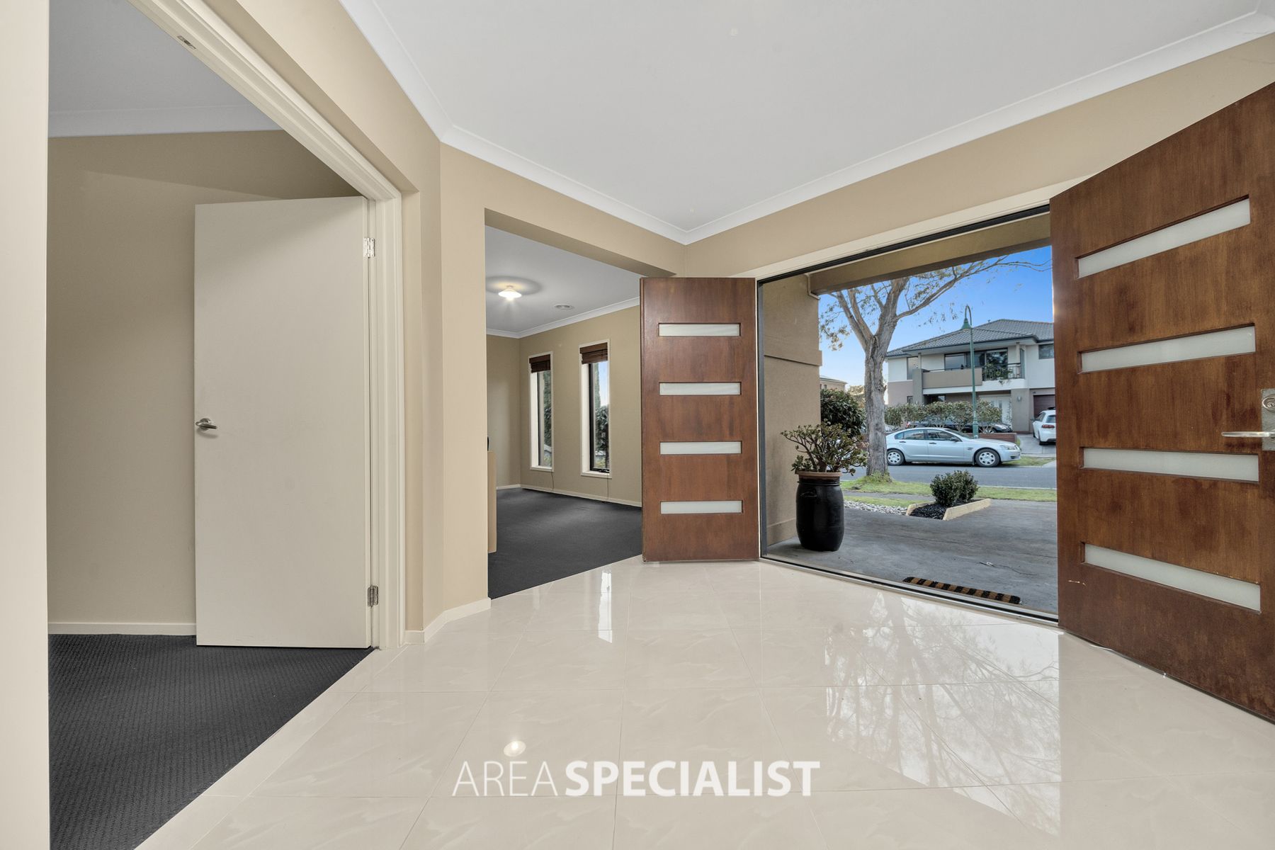 8 Glenbrook Crescent, Lynbrook, VIC 3975, Lynbrook - Thumbnail 3