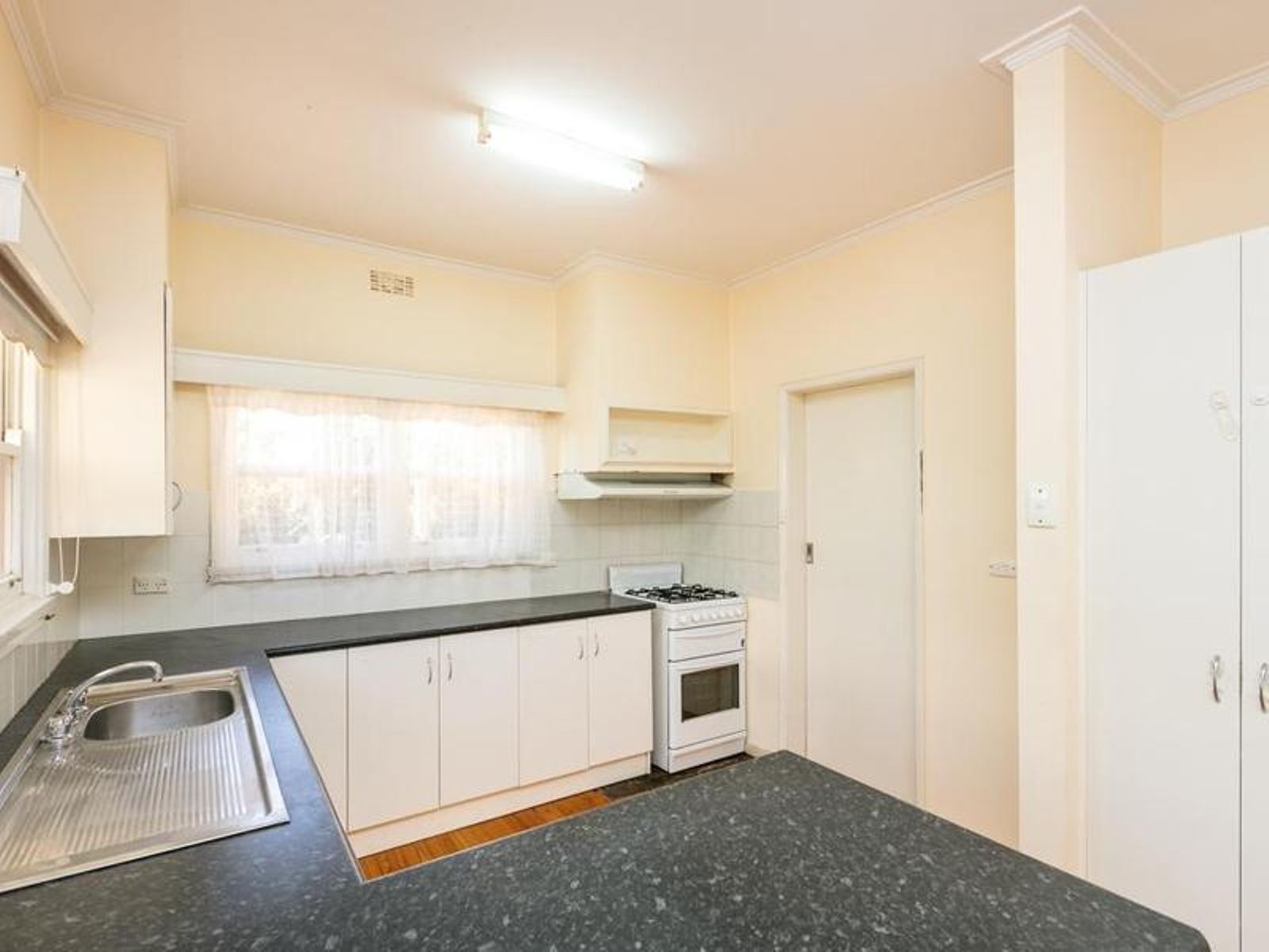 14 Bowen Crescent, Mildura - Thumbnail 6
