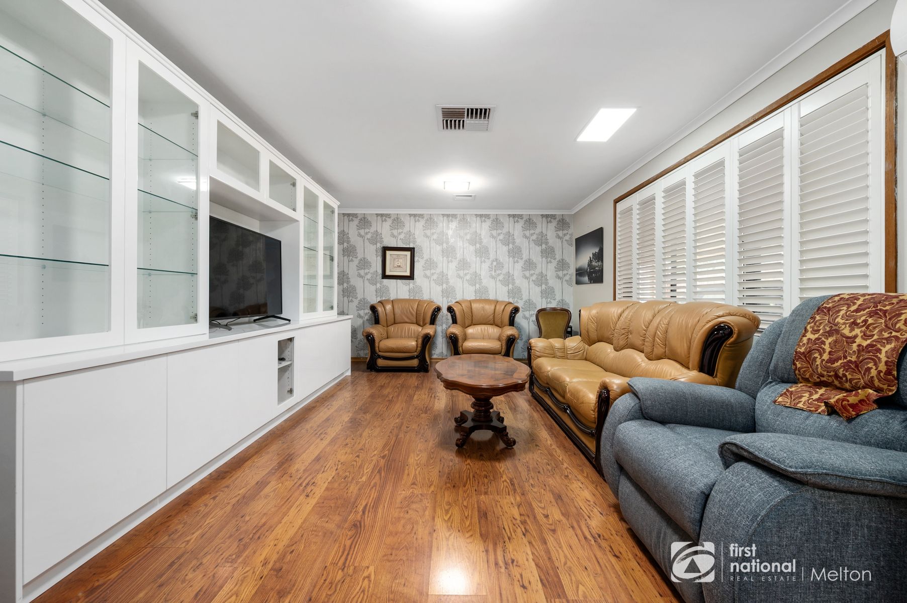 6 Howe Court, Melton South VIC 3338, Melton South - Thumbnail 4