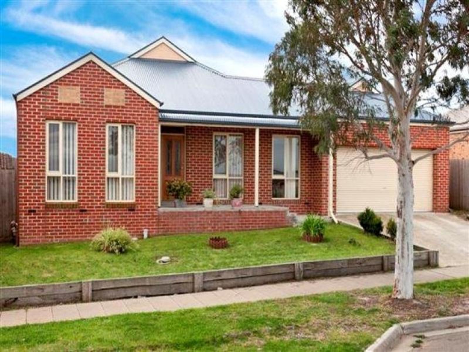 77 Aylmer Road, Lynbrook, VIC 3975, Lynbrook - Thumbnail 3