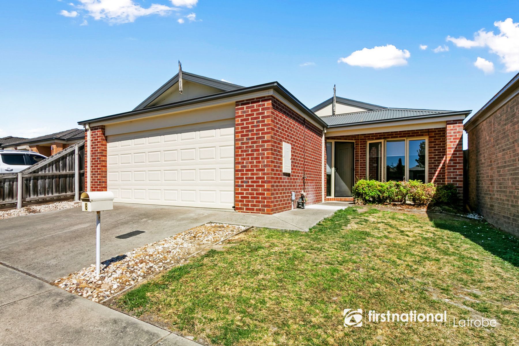 8 Roscommon Drive, Traralgon VIC 3844, Traralgon - Thumbnail 2