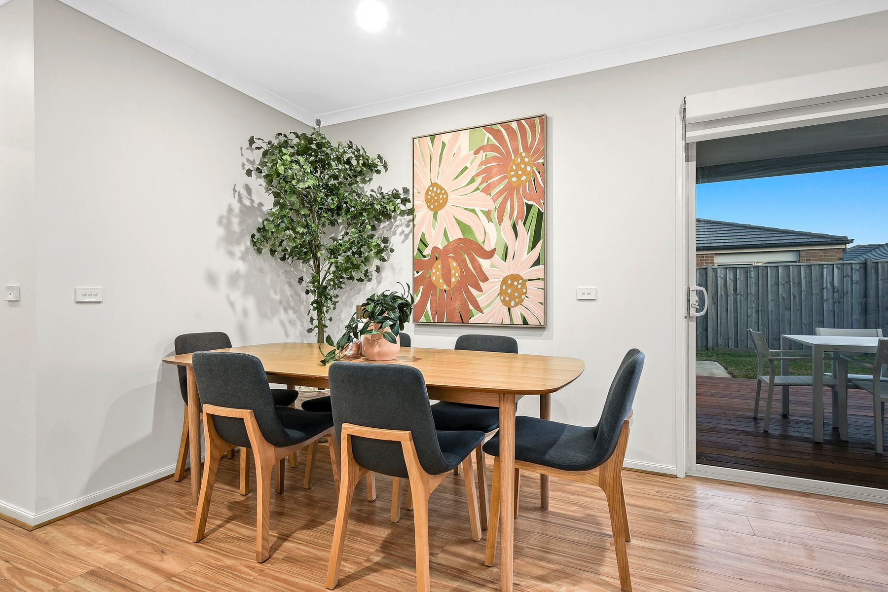 22 Mossey Crescent, Cranbourne East, VIC 3977, Cranbourne East - Thumbnail 6