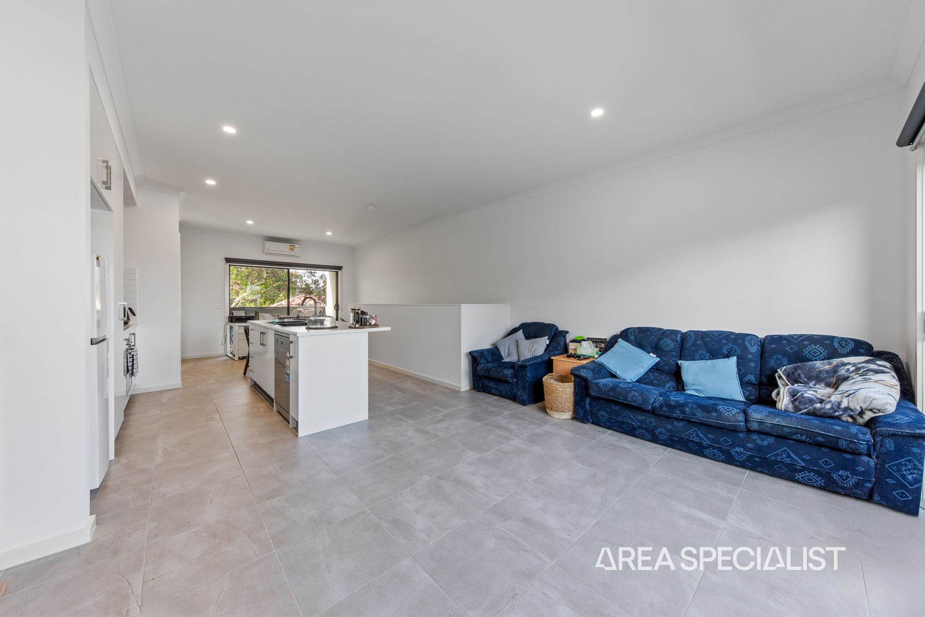 23 Sire Walk, Pakenham, VIC 3810, Pakenham - Thumbnail 4